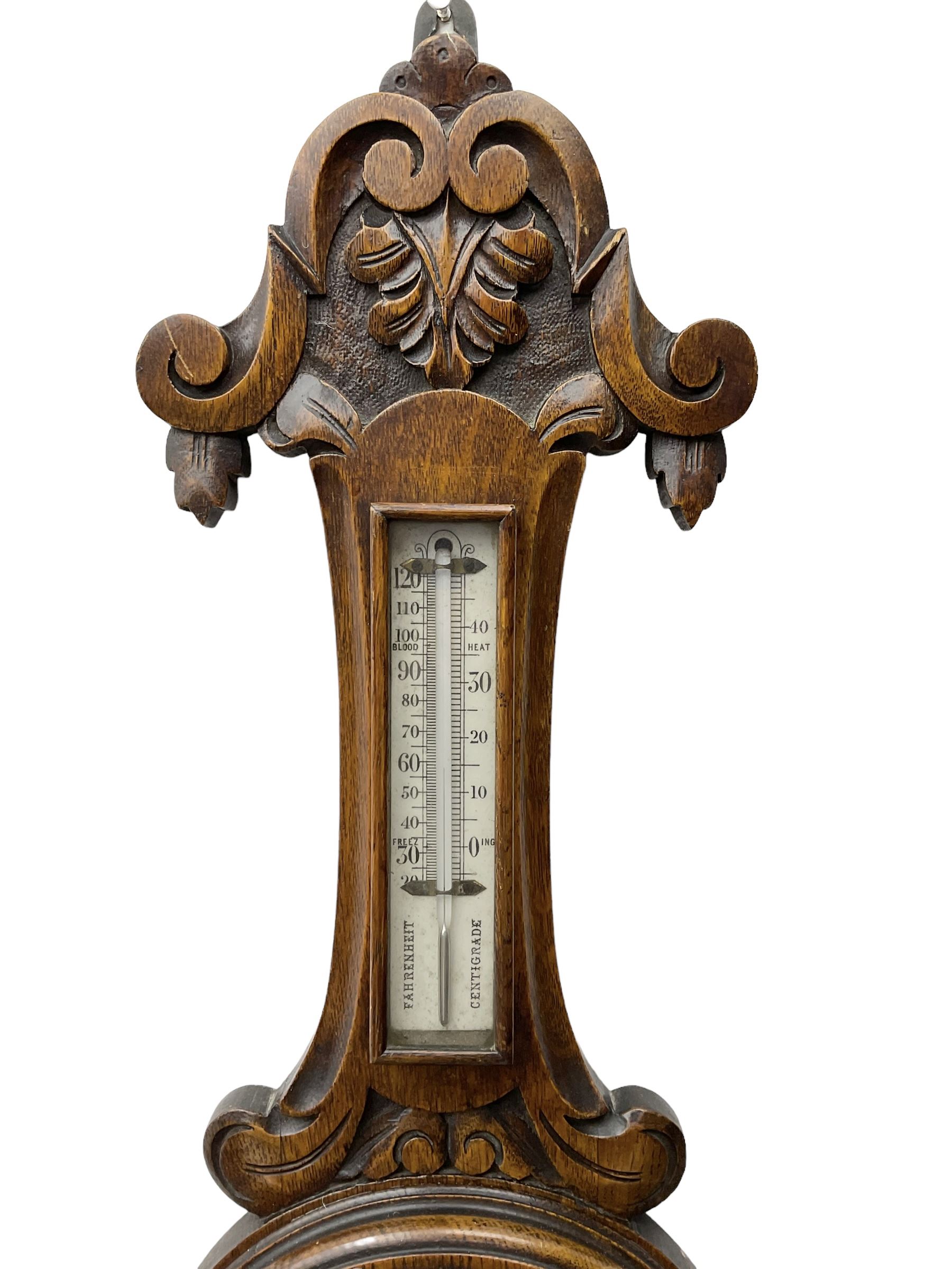 English - Edwardian aneroid barometer in a carved scroll work oak case - Image 4 of 4