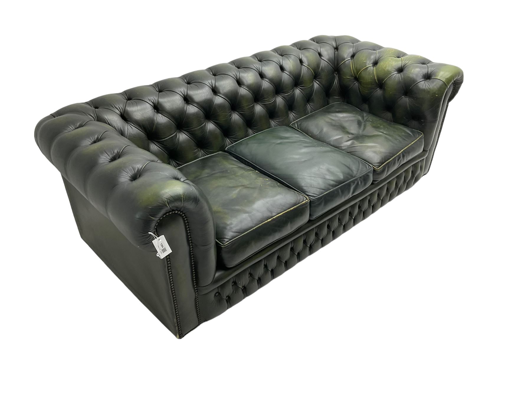Chesterfield three seat sofa - Image 6 of 7