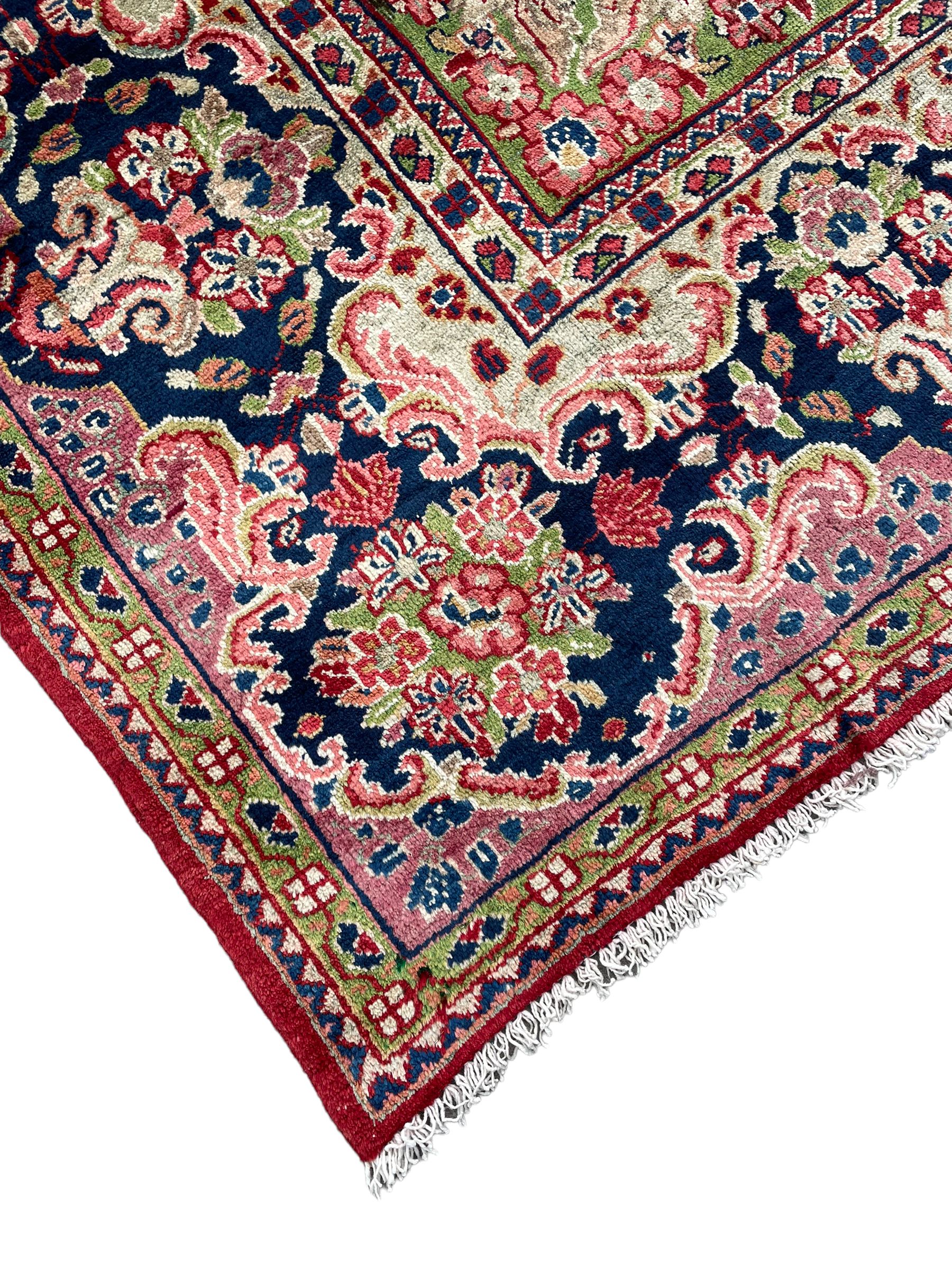 Persian Mahal crimson ground carpet - Image 8 of 8
