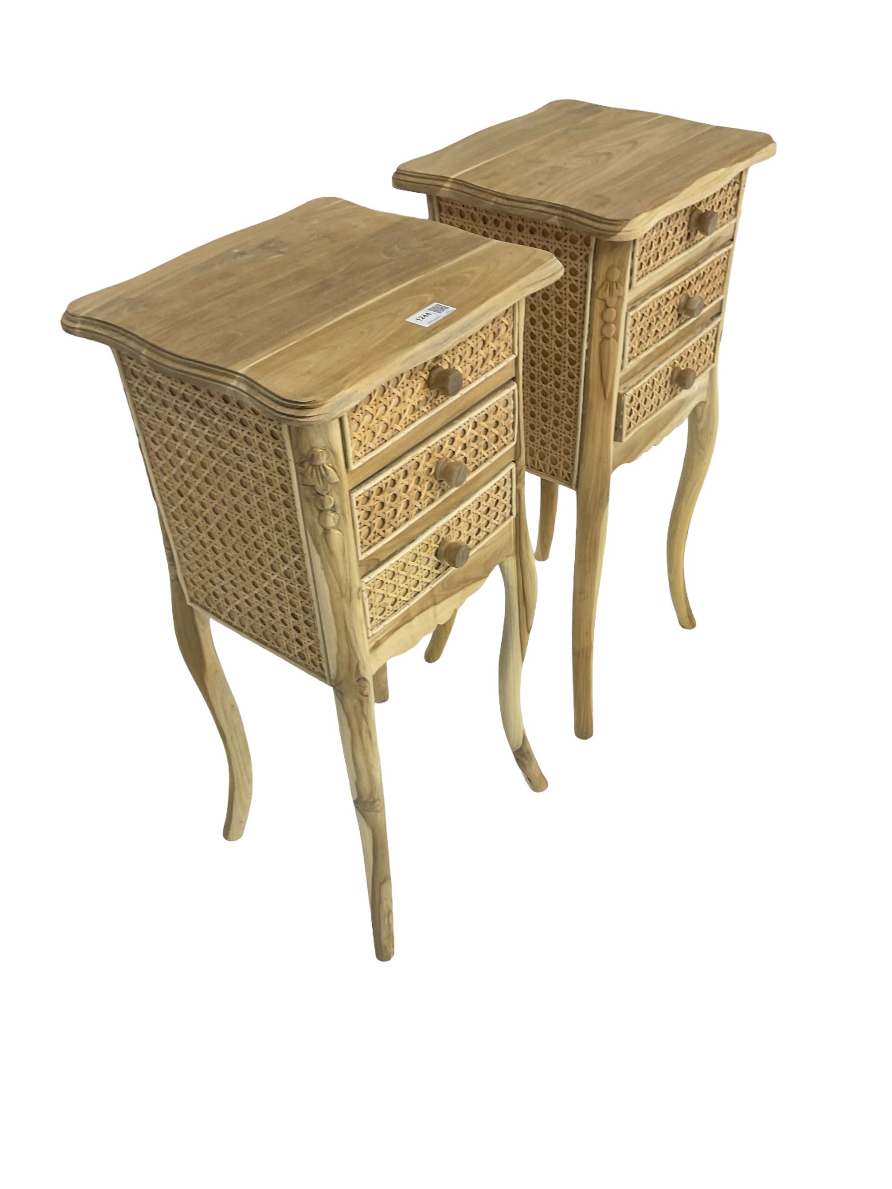 Pair hardwood bedside tables - Image 2 of 7