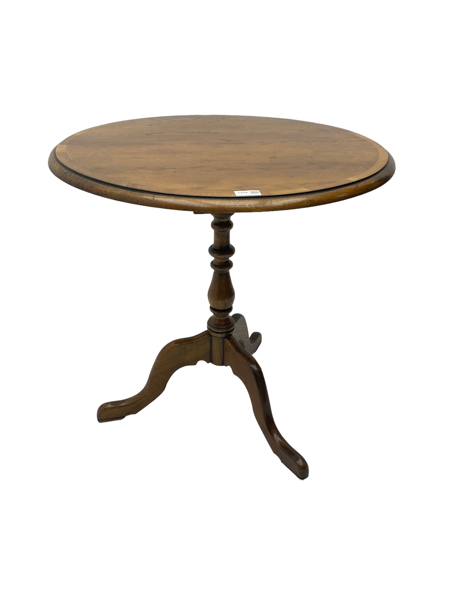 Oak pedestal table - Image 5 of 5