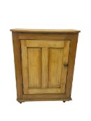 Pine standing cupboard