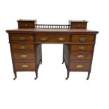 Maple & Co - Edwardian mahogany twin pedestal desk