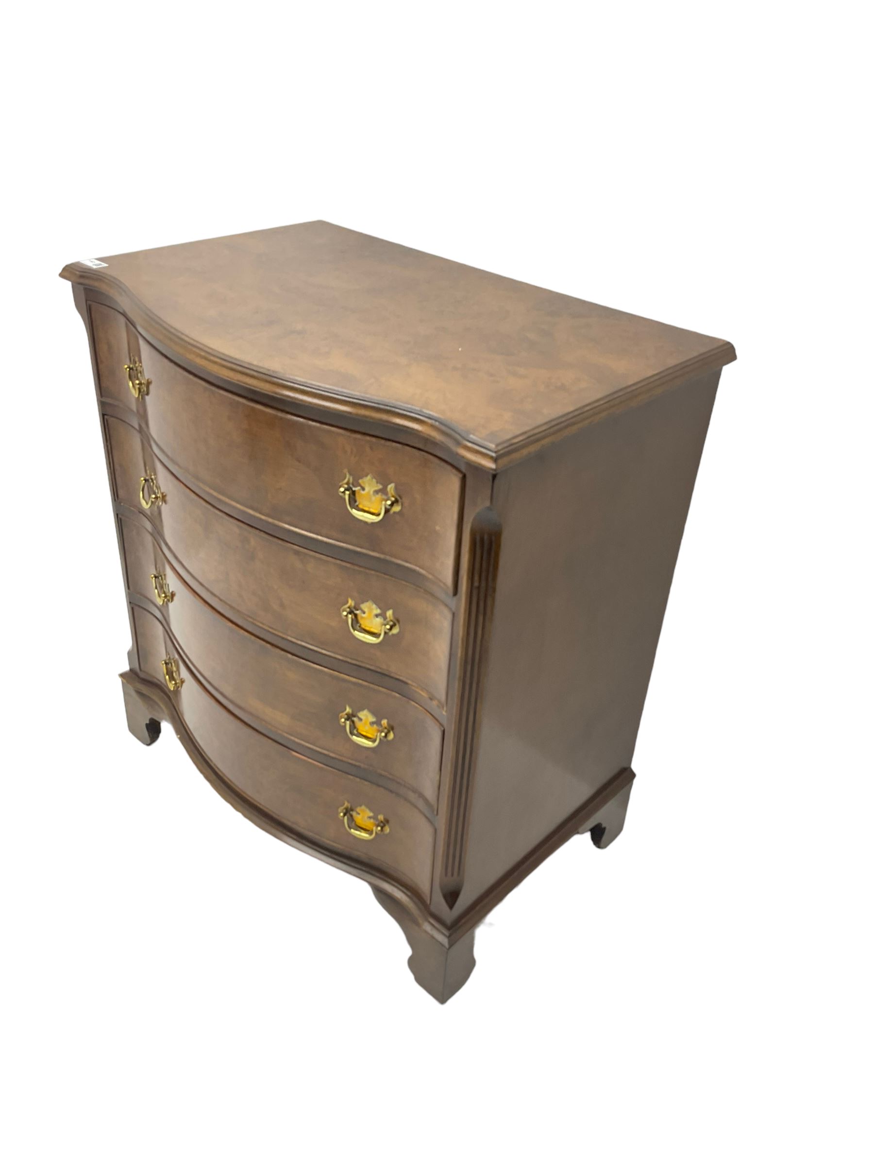 George III design walnut serpentine chest - Image 4 of 6