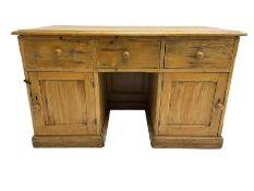 Large pine knee hole desk