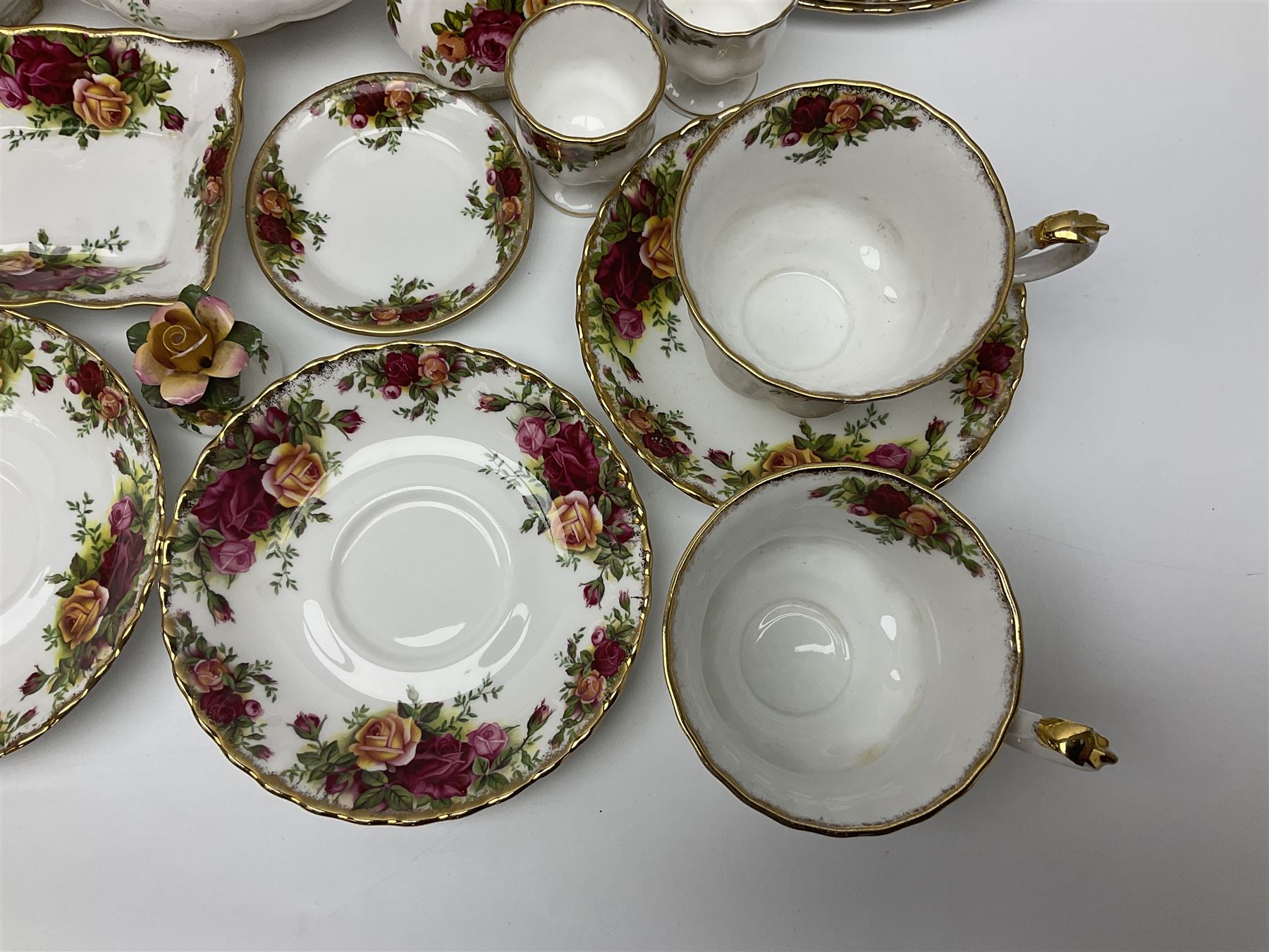Royal Albert Country Roses pattern part tea and dinner service - Image 3 of 10