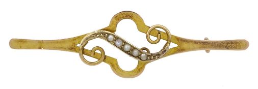 9ct gold seed pearl brooch