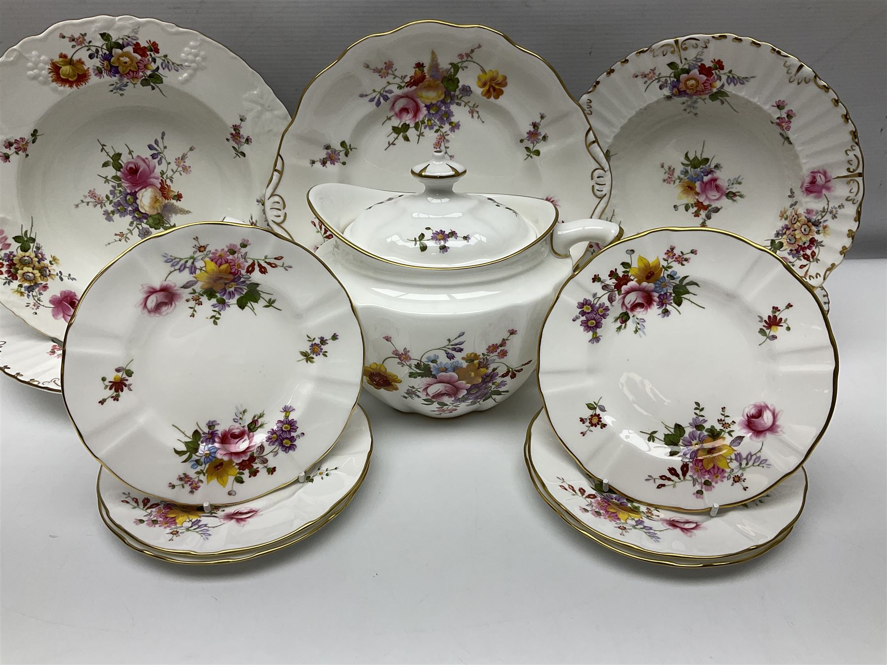 Royal Crown Derby Posies pattern tea service for six - Image 7 of 16