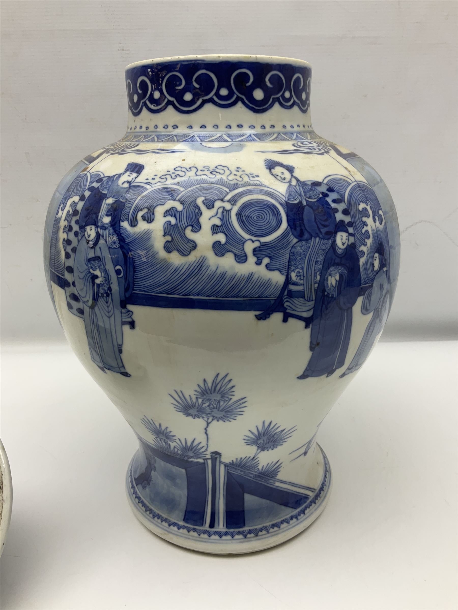 19th century Chinese blue and white vase of baluster form with cover - Image 15 of 16