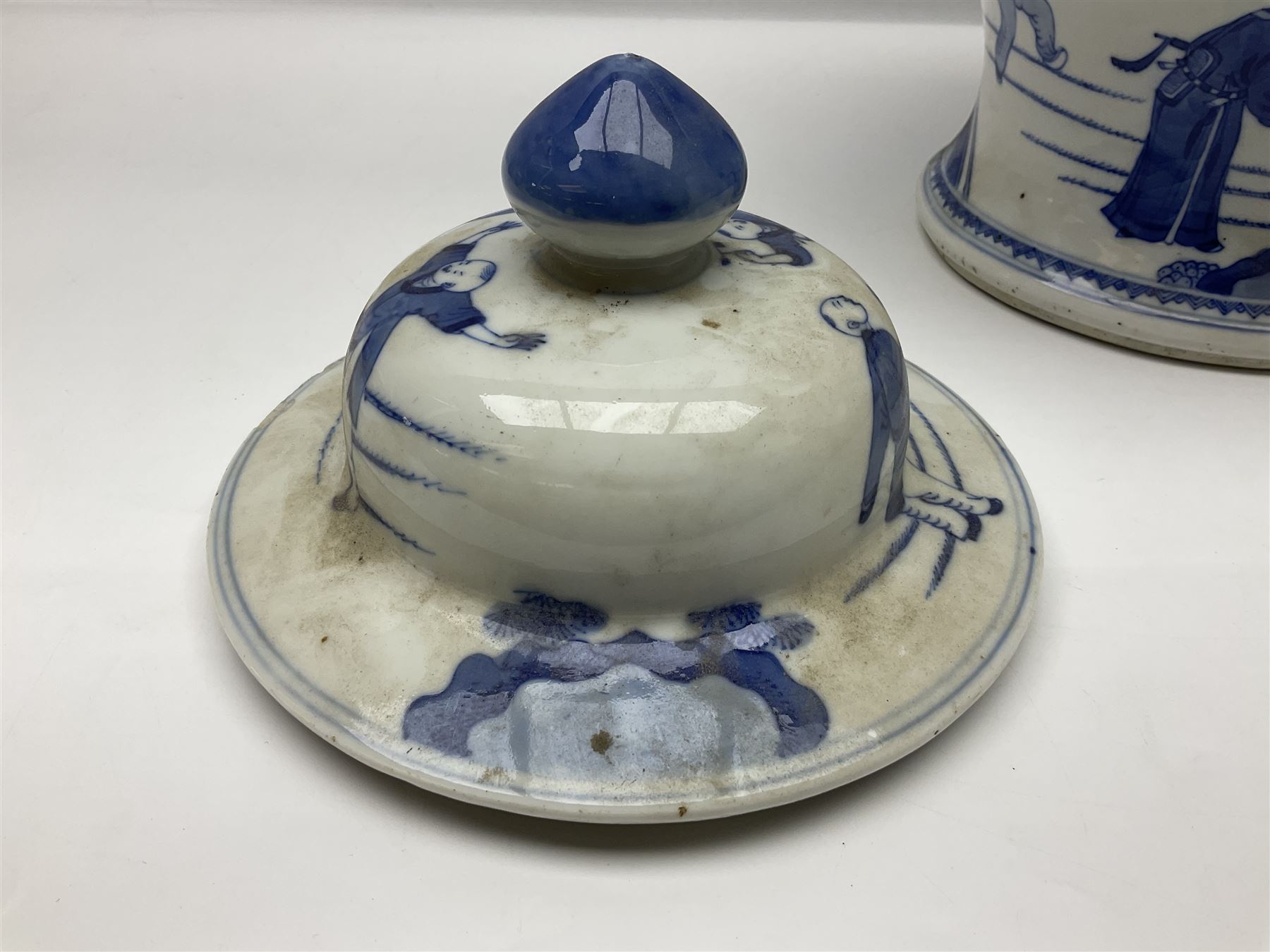 19th century Chinese blue and white vase of baluster form with cover - Image 5 of 16