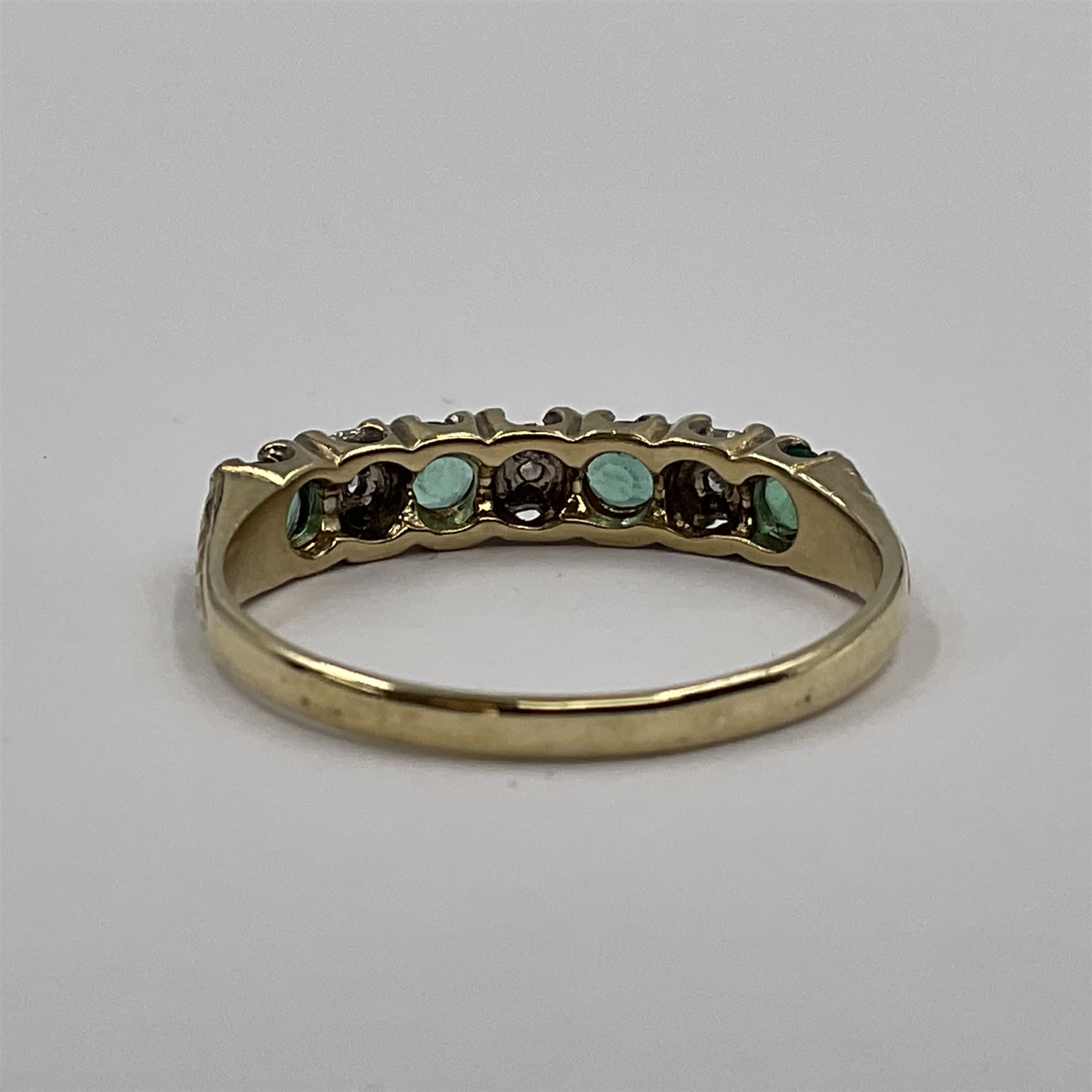 9ct gold seven stone emerald and diamond half eternity ring - Image 3 of 3