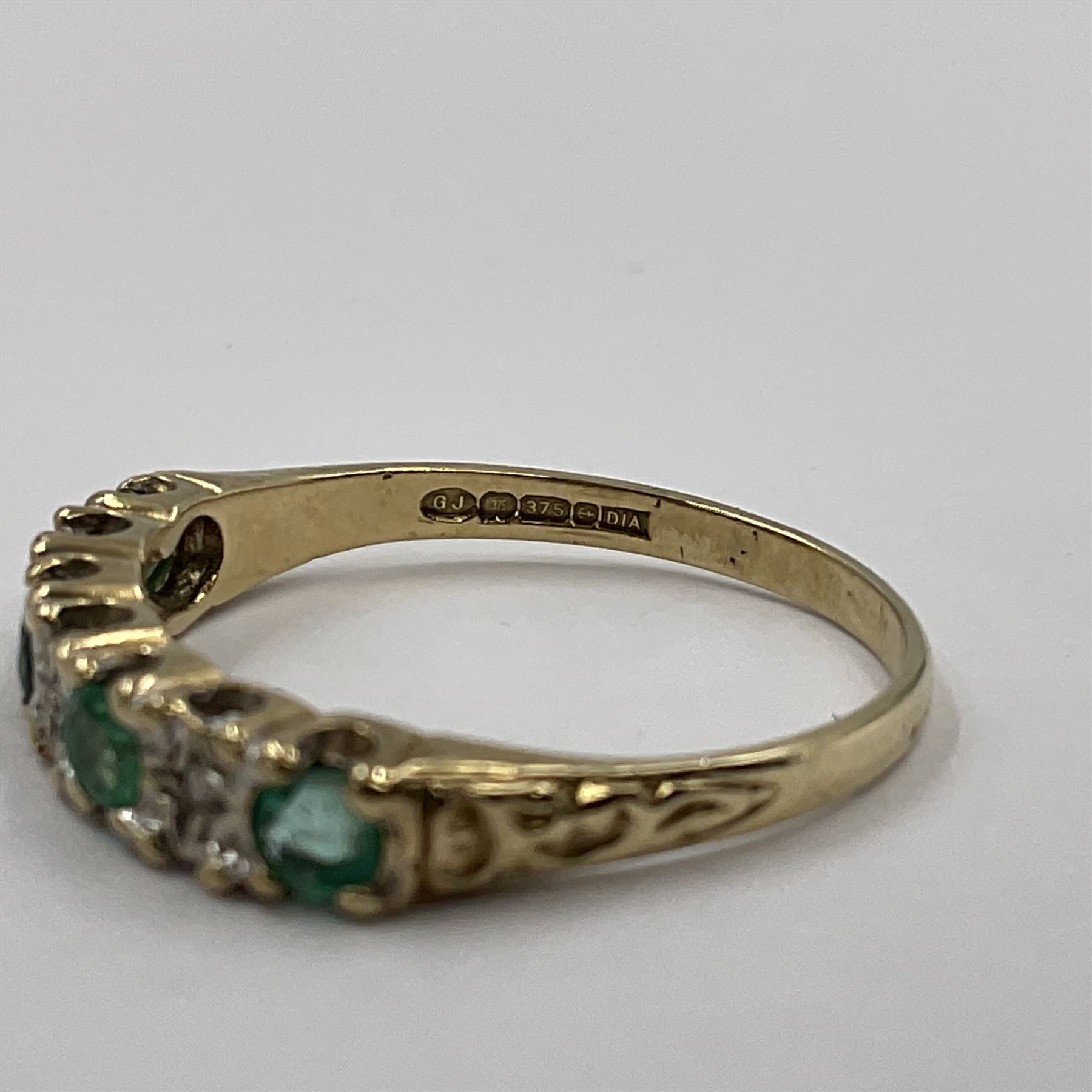 9ct gold seven stone emerald and diamond half eternity ring - Image 2 of 3