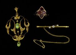Edwardian gold peridot and seed pearl pendant