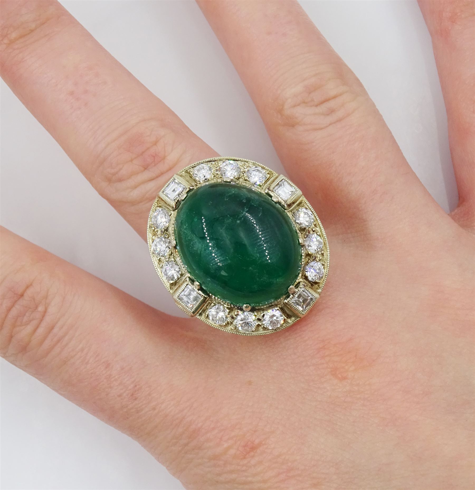 Gold emerald and diamond ring - Image 2 of 9