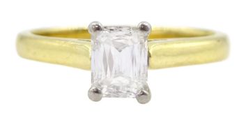 18ct gold single stone rectangular cut diamond ring