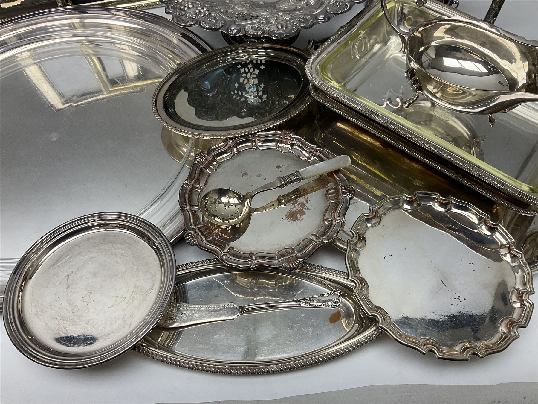 Quantity of silver plate - Image 3 of 10