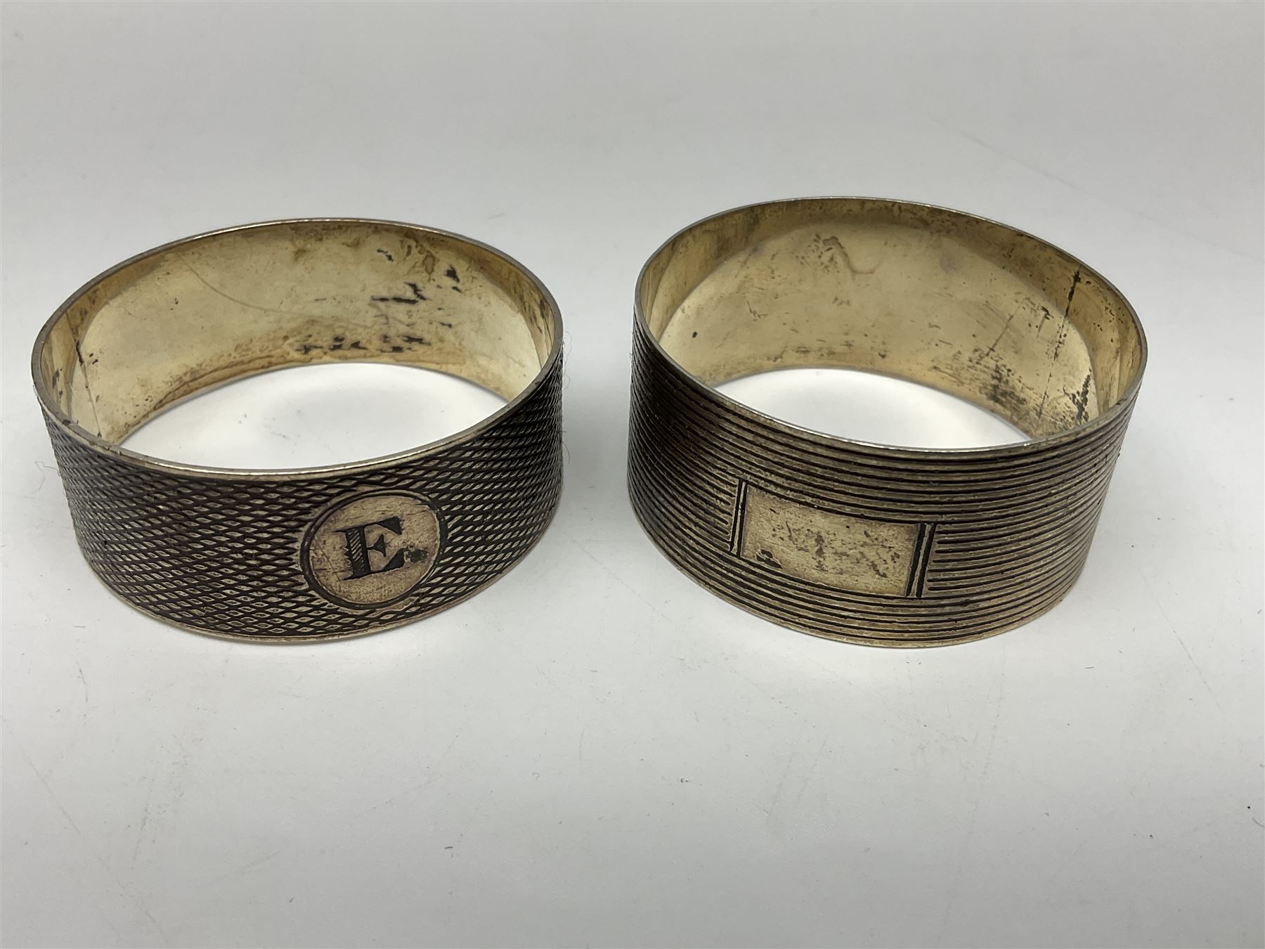 Four silver napkin rings - Image 5 of 5