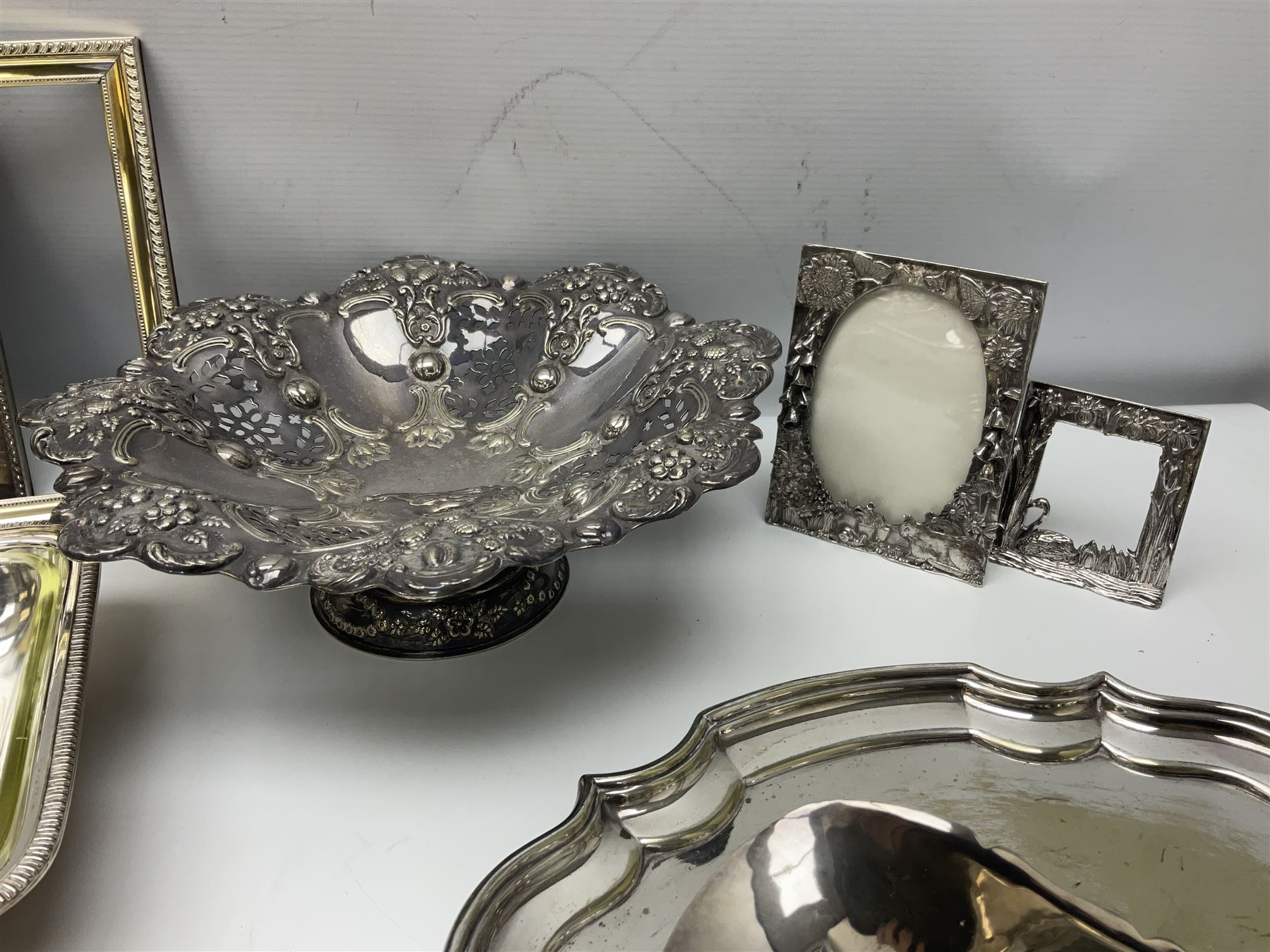 Quantity of silver plate - Image 9 of 10