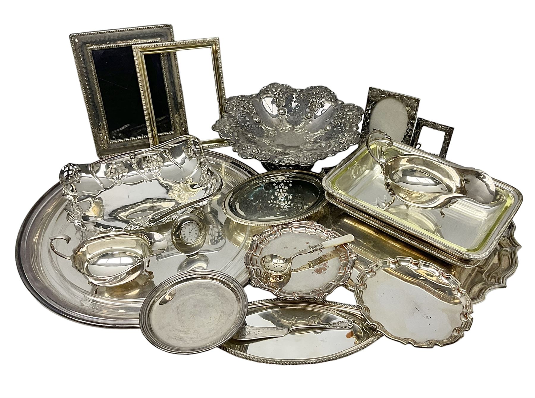 Quantity of silver plate