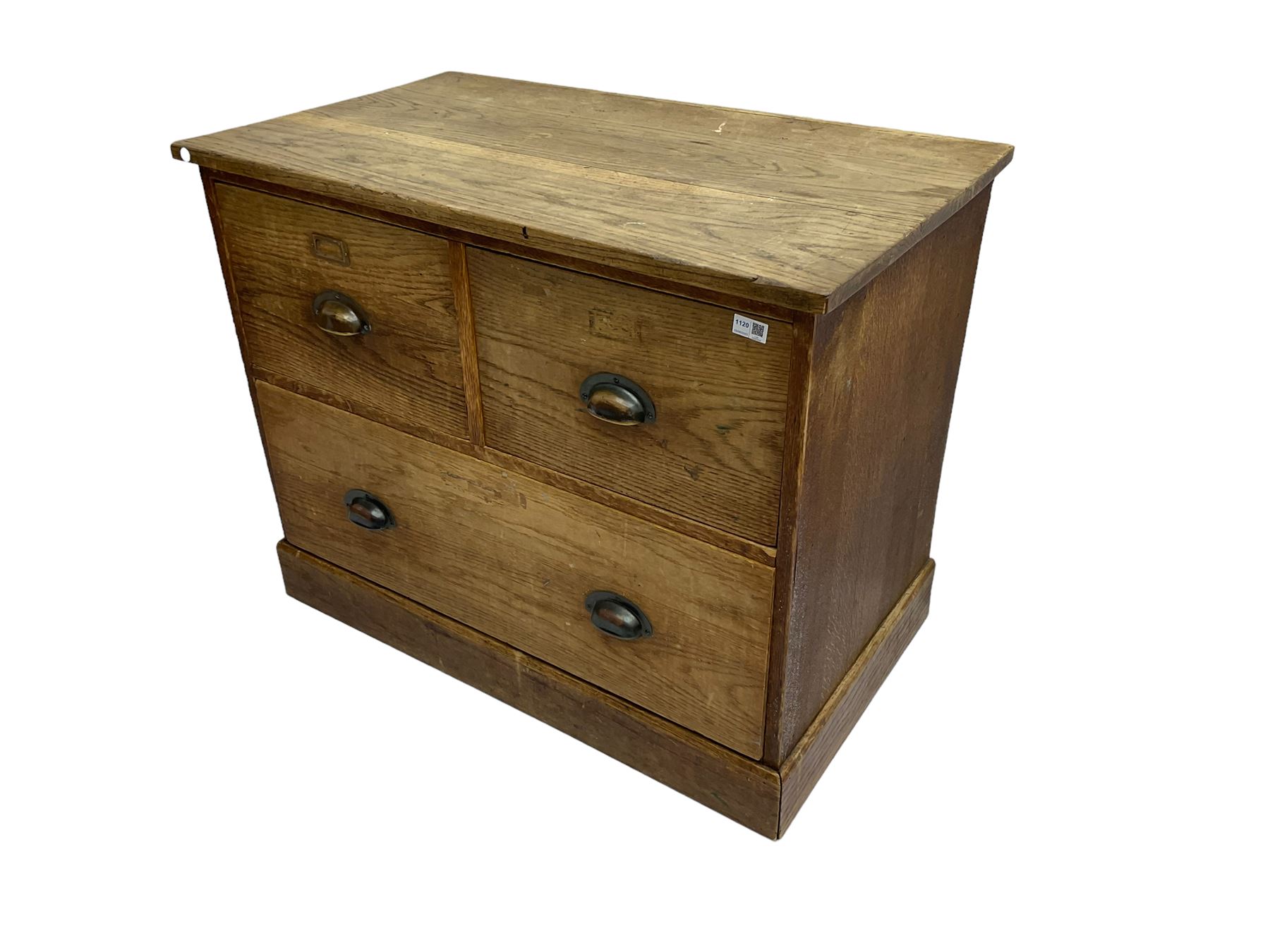 Early to mid-20th century oak chest - Image 6 of 7