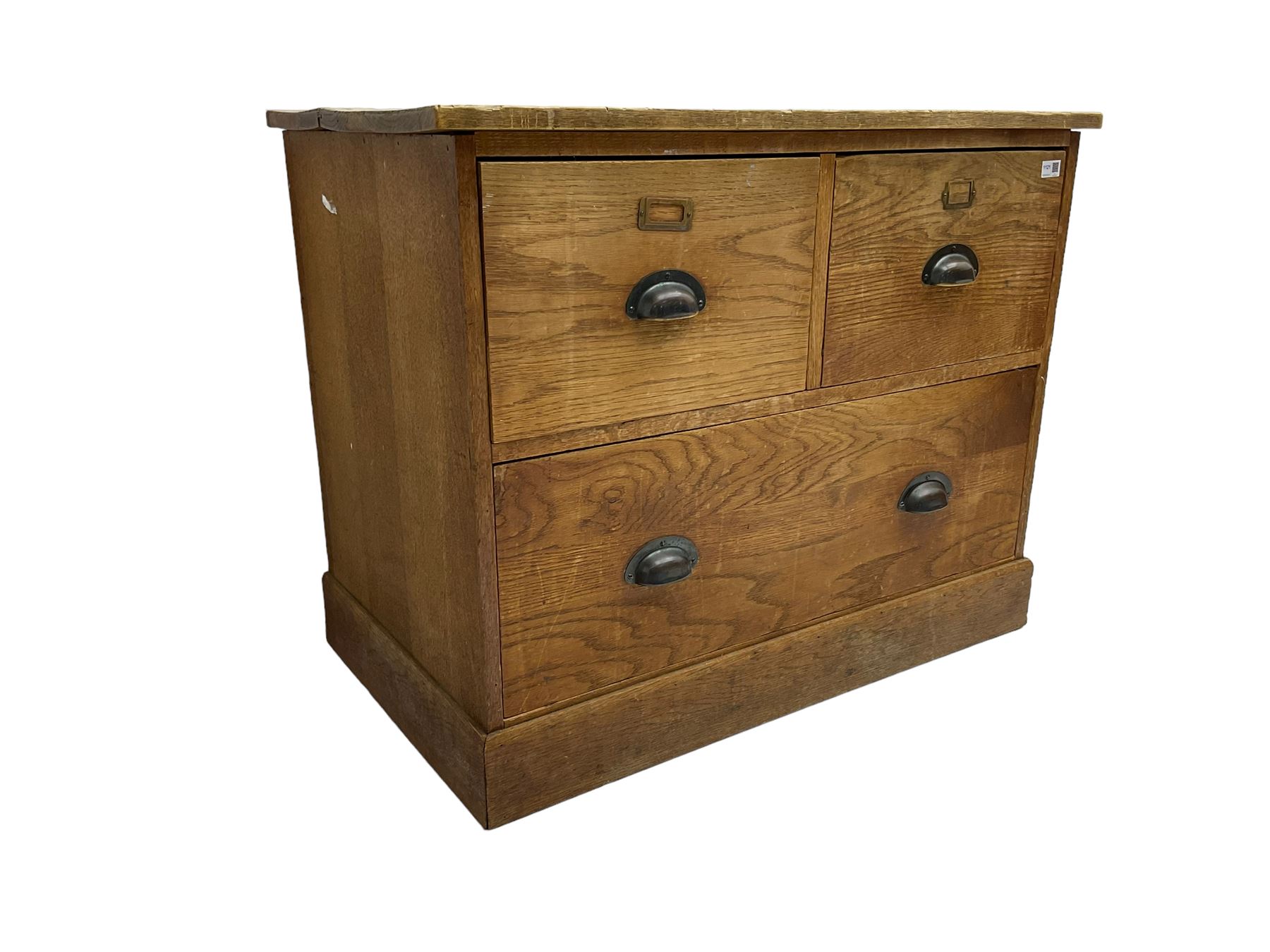 Early to mid-20th century oak chest - Image 5 of 6