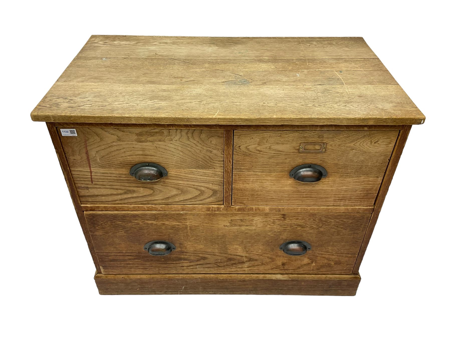 Early to mid-20th century oak chest - Image 2 of 6