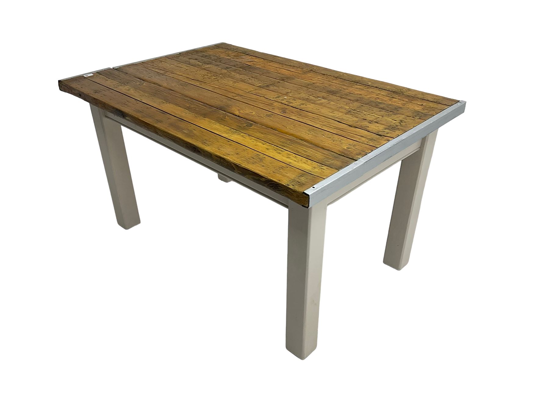Rustic pine dining table - Image 6 of 6