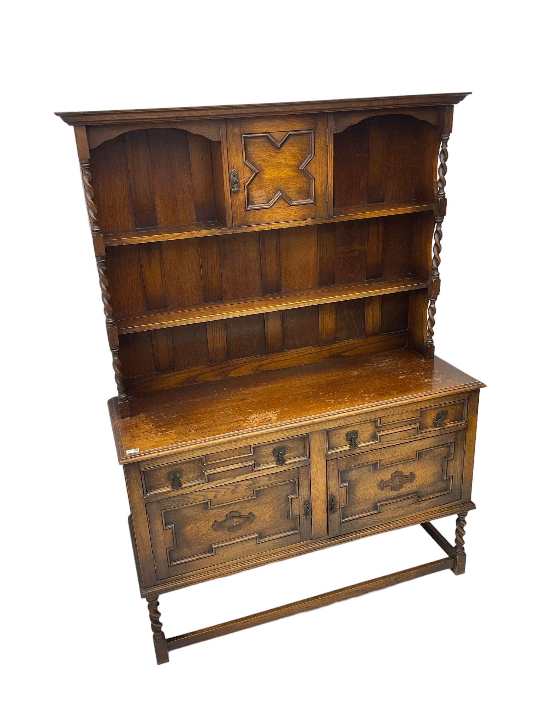 Early 20th century oak dresser - Image 6 of 6