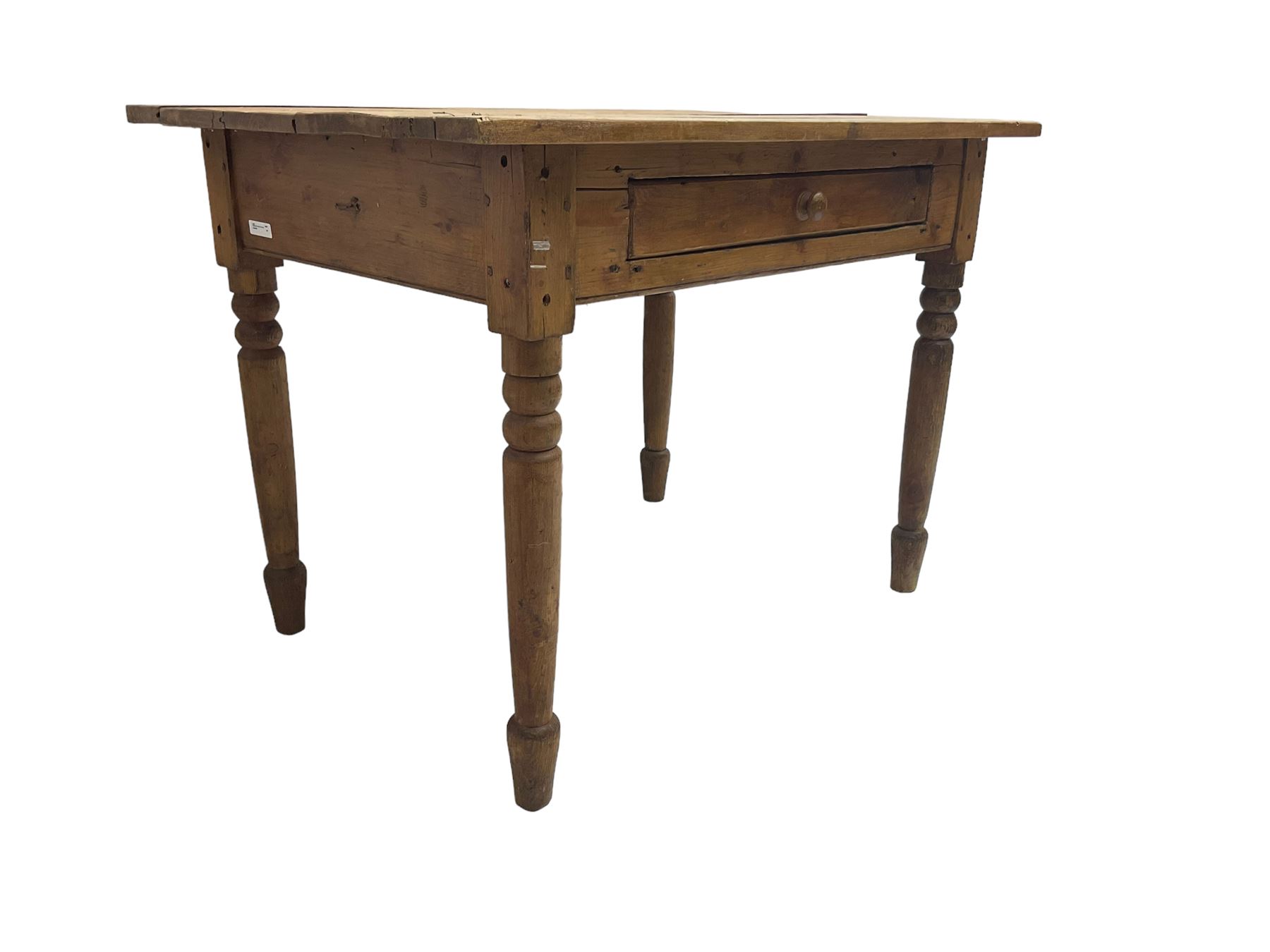 Traditional pine side table - Image 5 of 6