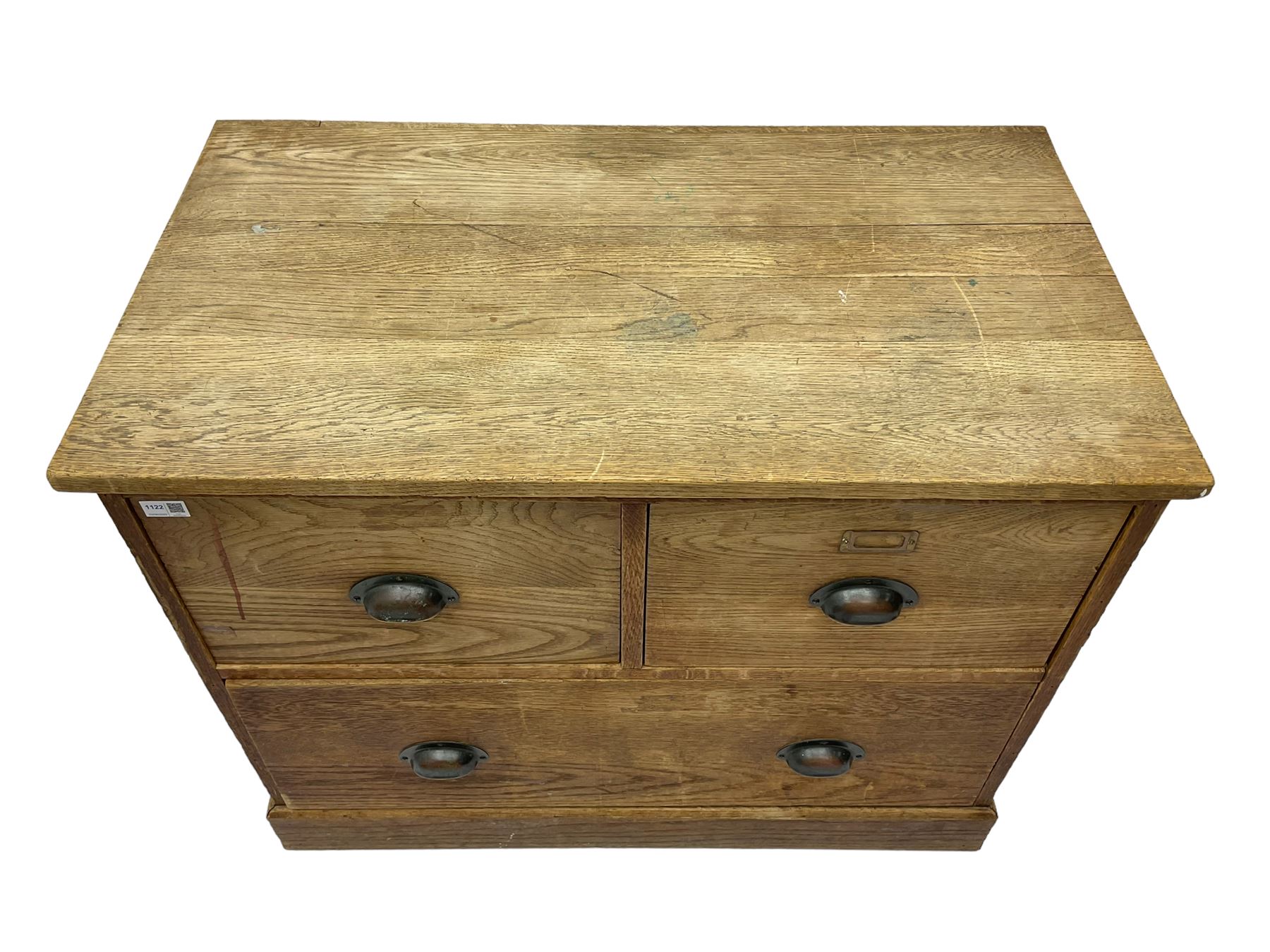 Early to mid-20th century oak chest - Image 6 of 6