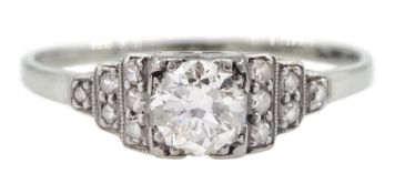 Art deco 18ct gold round cut diamond ring