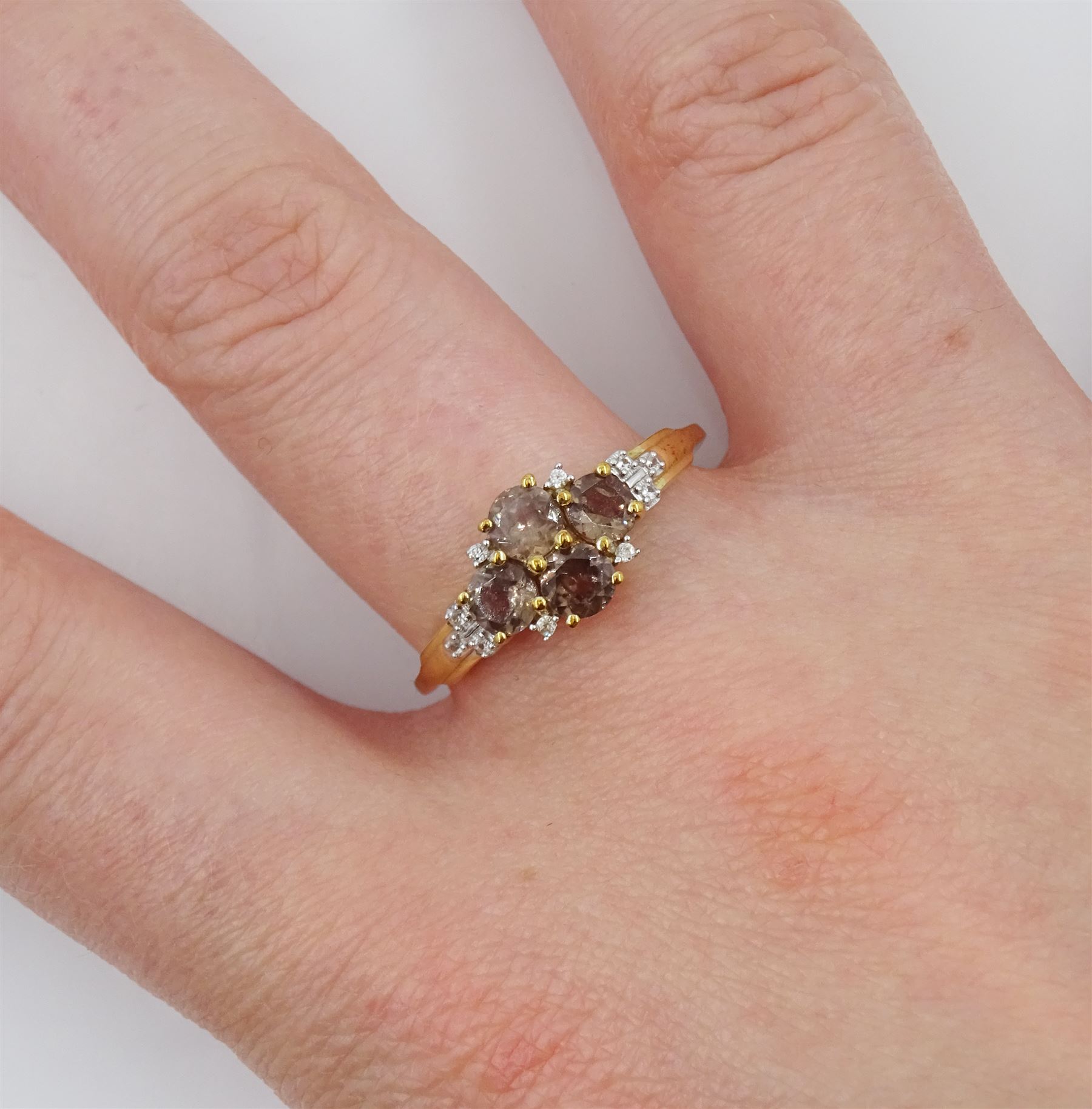 9ct gold oval cut smokey quartz and white zircon cluster ring - Image 2 of 4