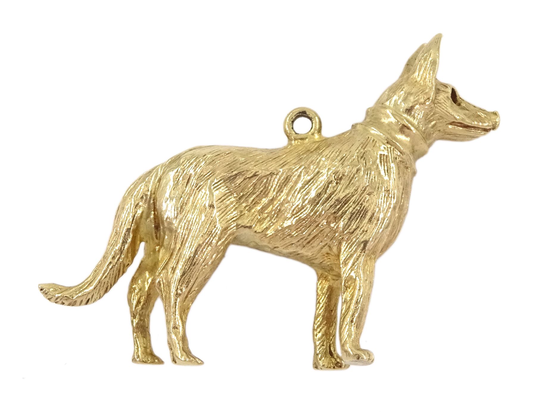 9ct gold Alsatian dog pendant/charm - Image 3 of 3