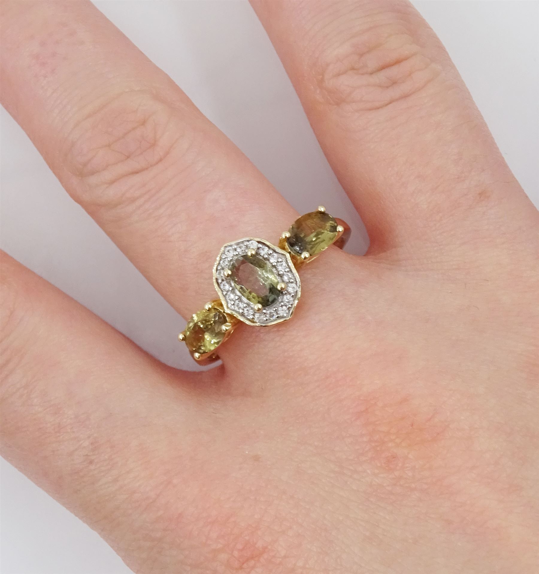 9ct gold csarite and white zircon ring - Image 2 of 4