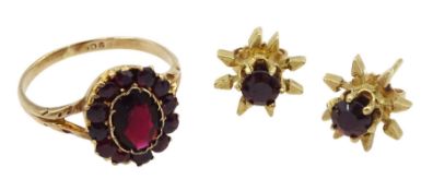 Gold garnet cluster ring