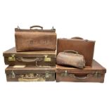 Early 20th century tan leather Gladstone bag