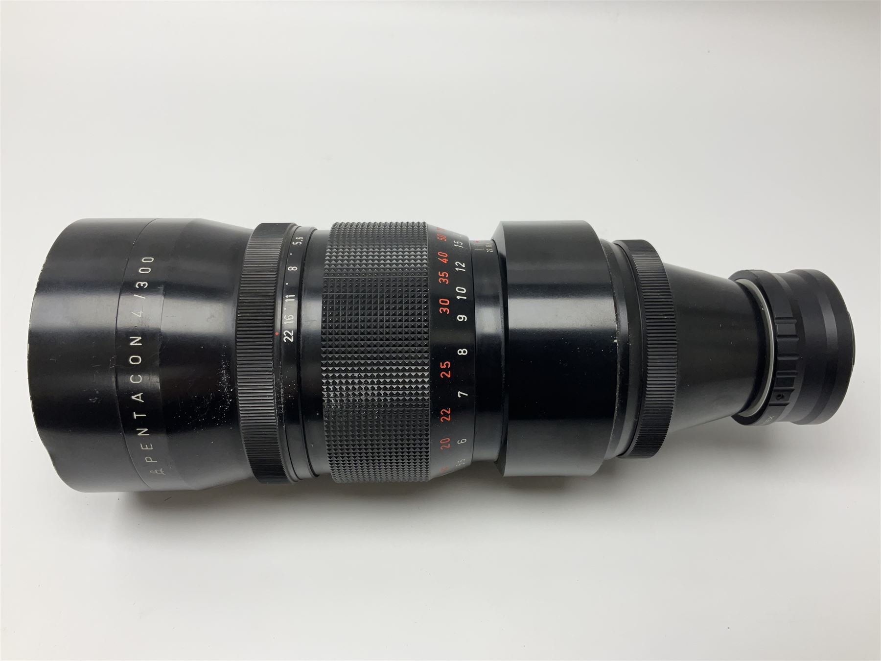 Pentacon '300mm f4.0 telephoto' lens serial no.8602124 - Image 9 of 19