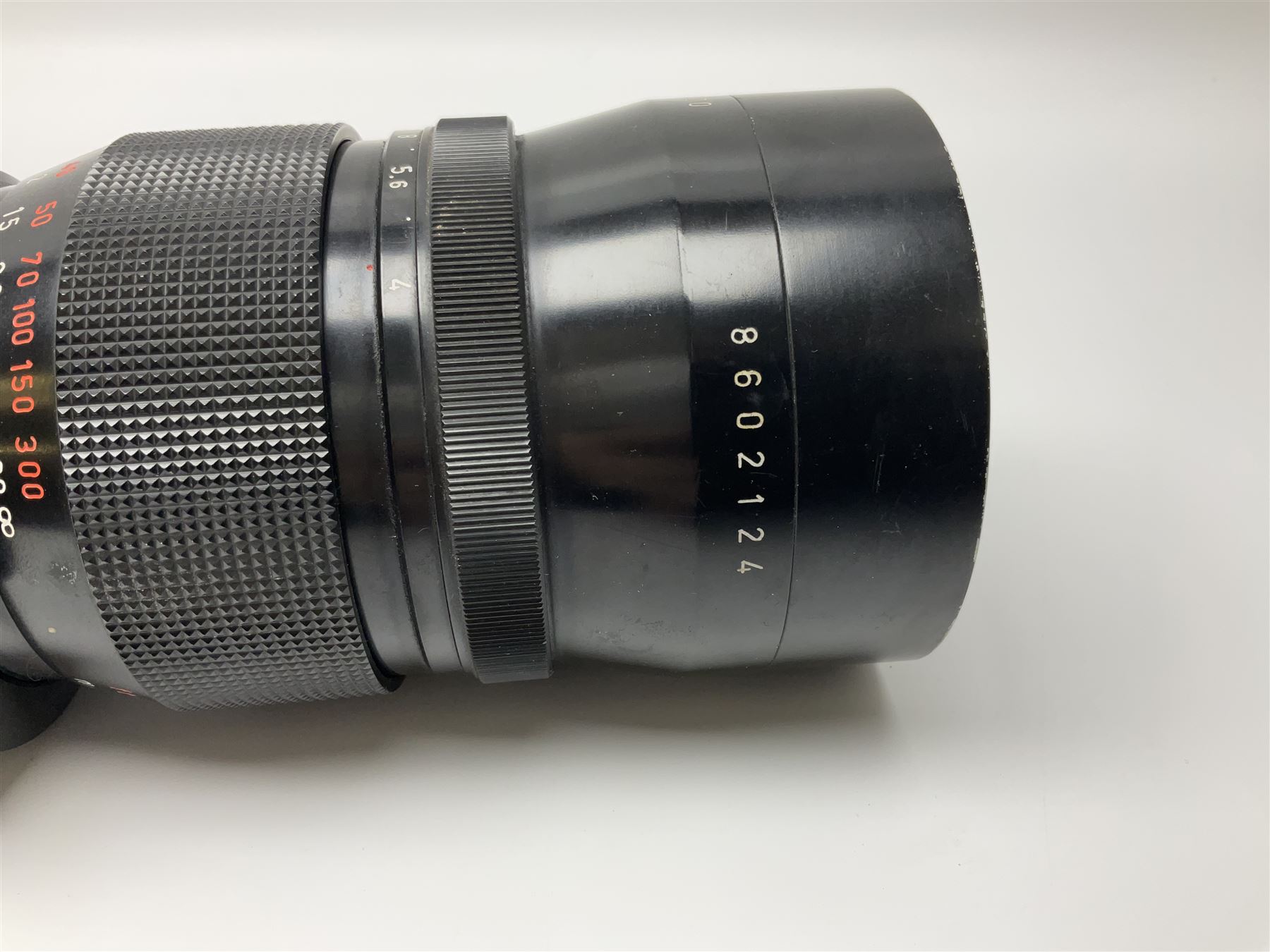 Pentacon '300mm f4.0 telephoto' lens serial no.8602124 - Image 11 of 19