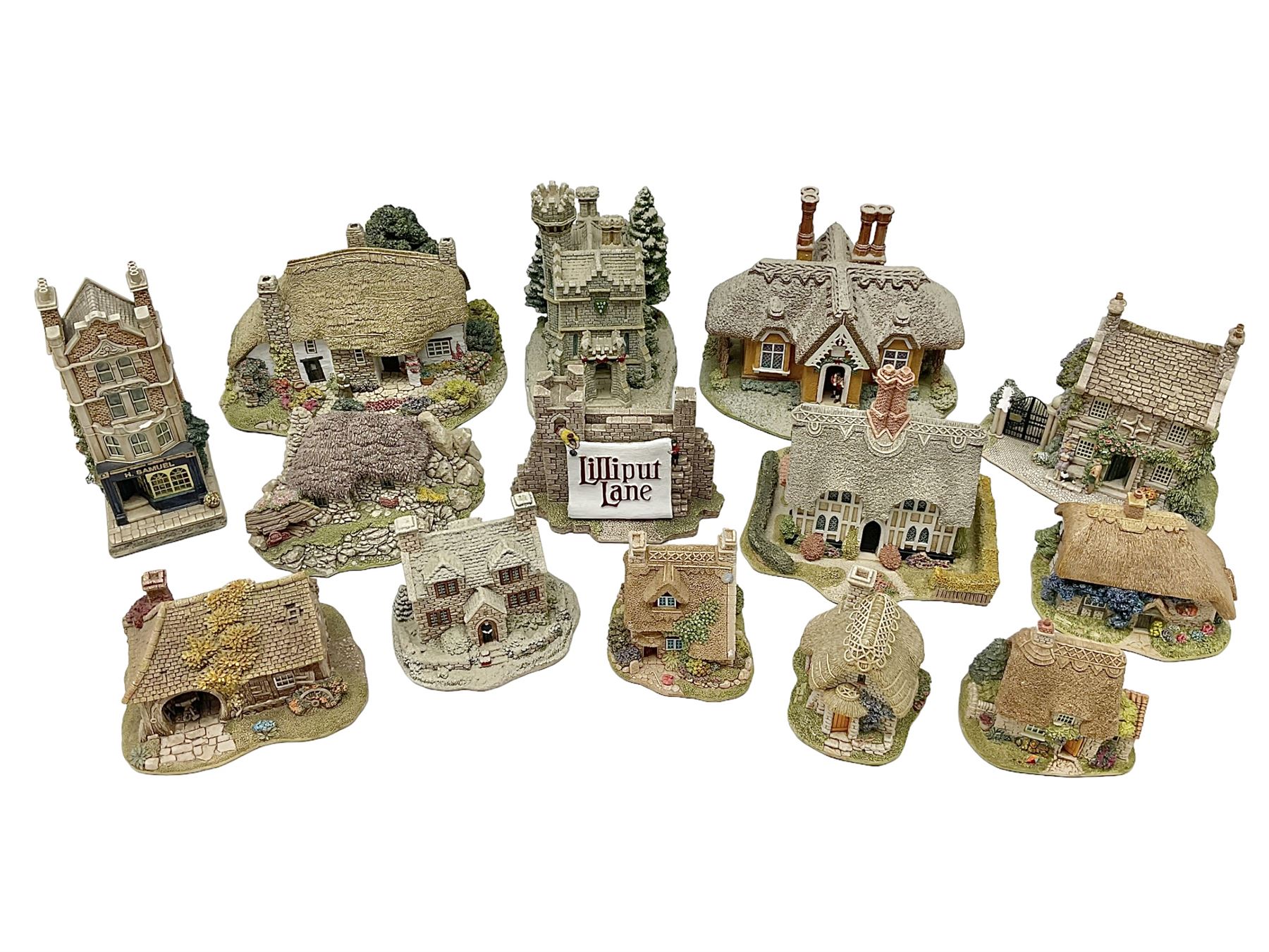 Fourteen Lilliput lane models