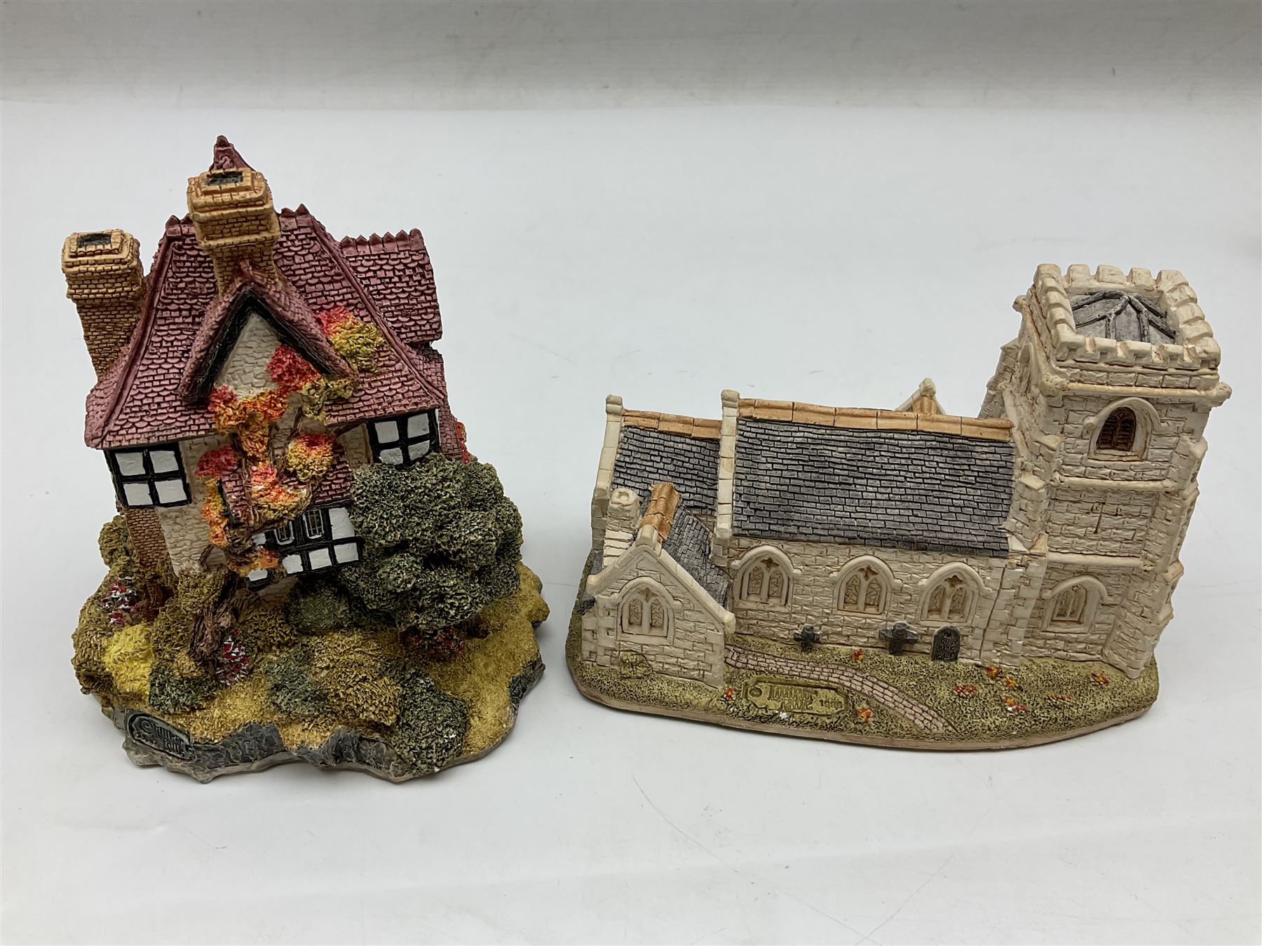 Ten Lilliput Lane models - Image 11 of 18