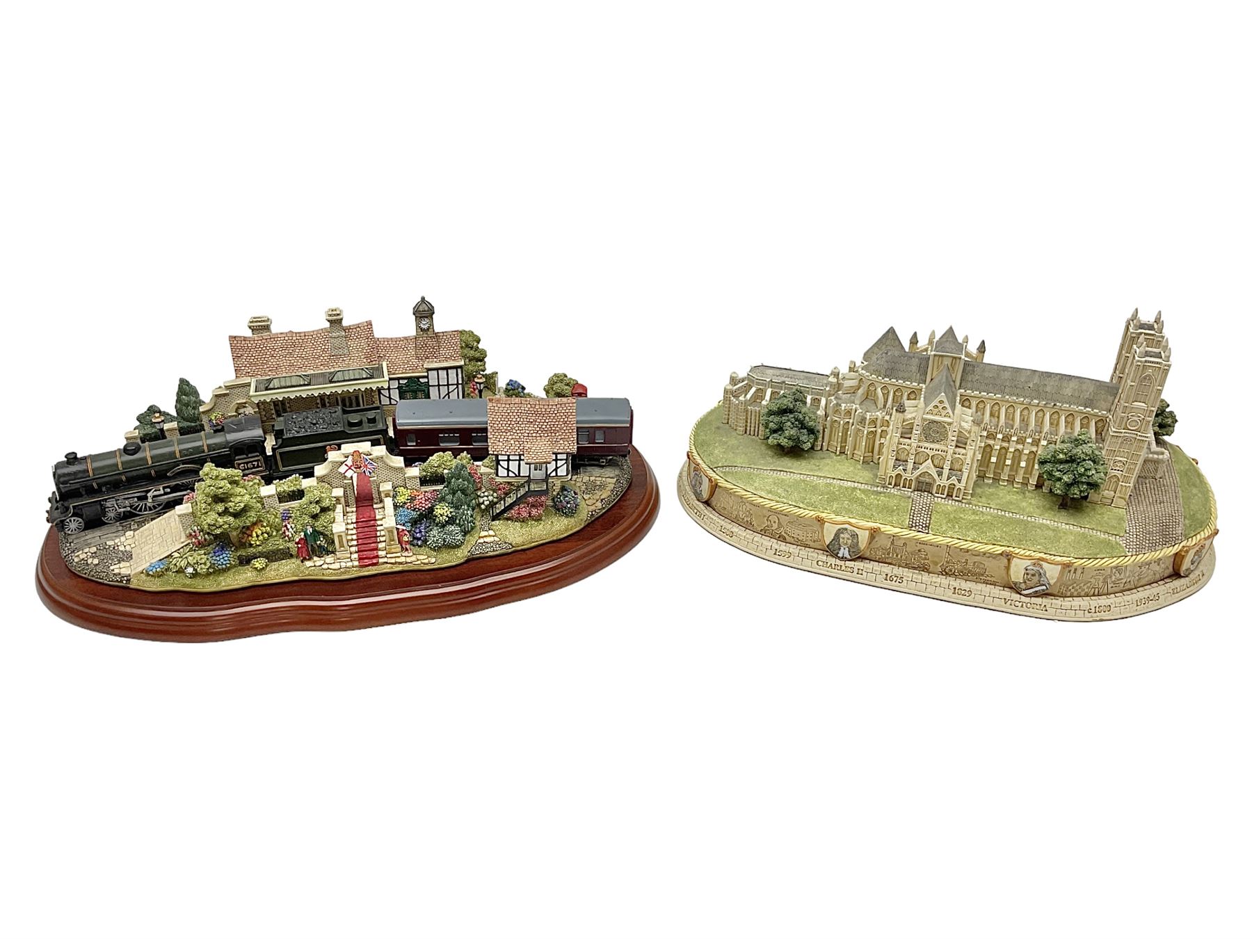 Two Lilliput lane The Royal Train at Sandringham and Westminster Abbey