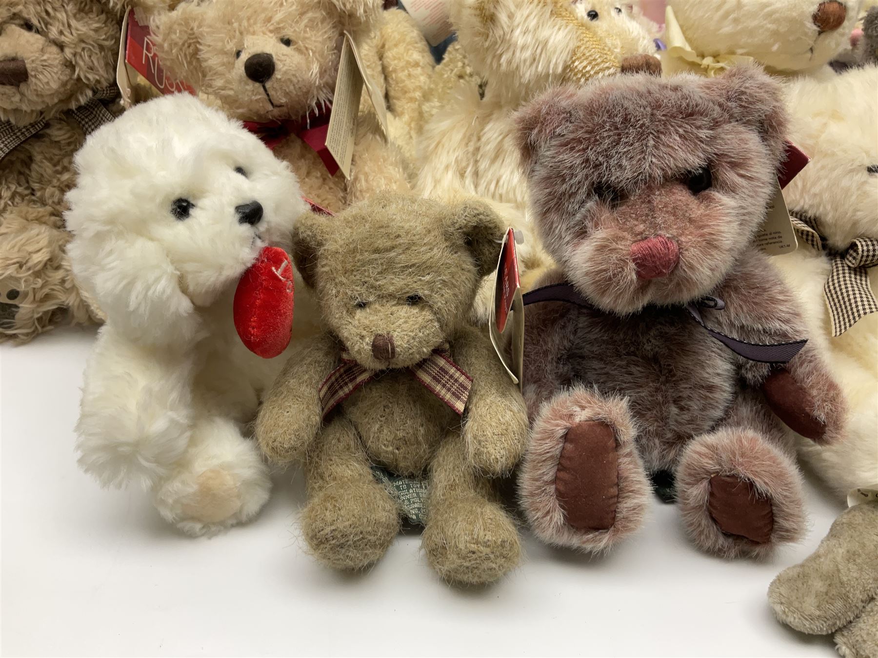 Eighteen Russ teddy bears including Ariella - Image 3 of 16