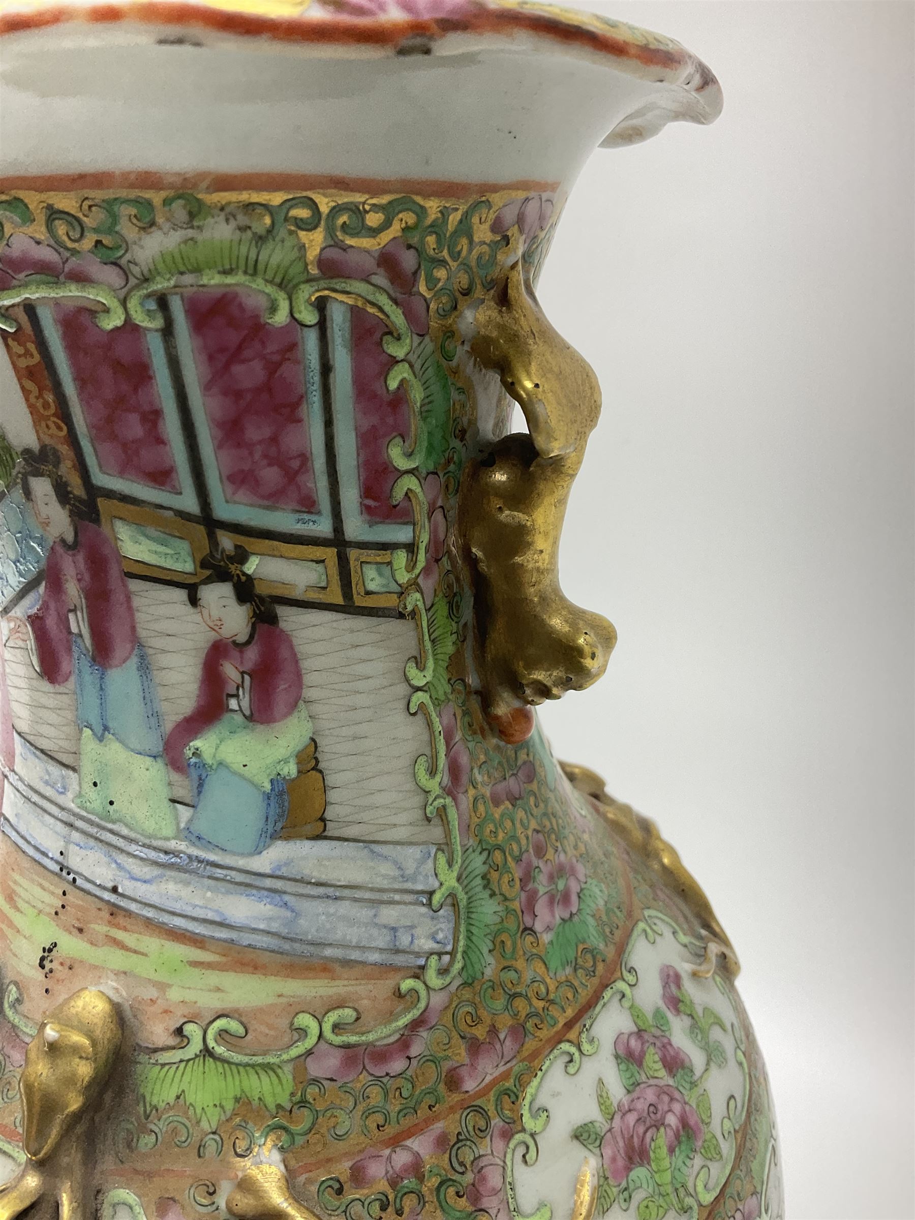 19th century Chinese Canton Famille Rose vase - Image 3 of 12