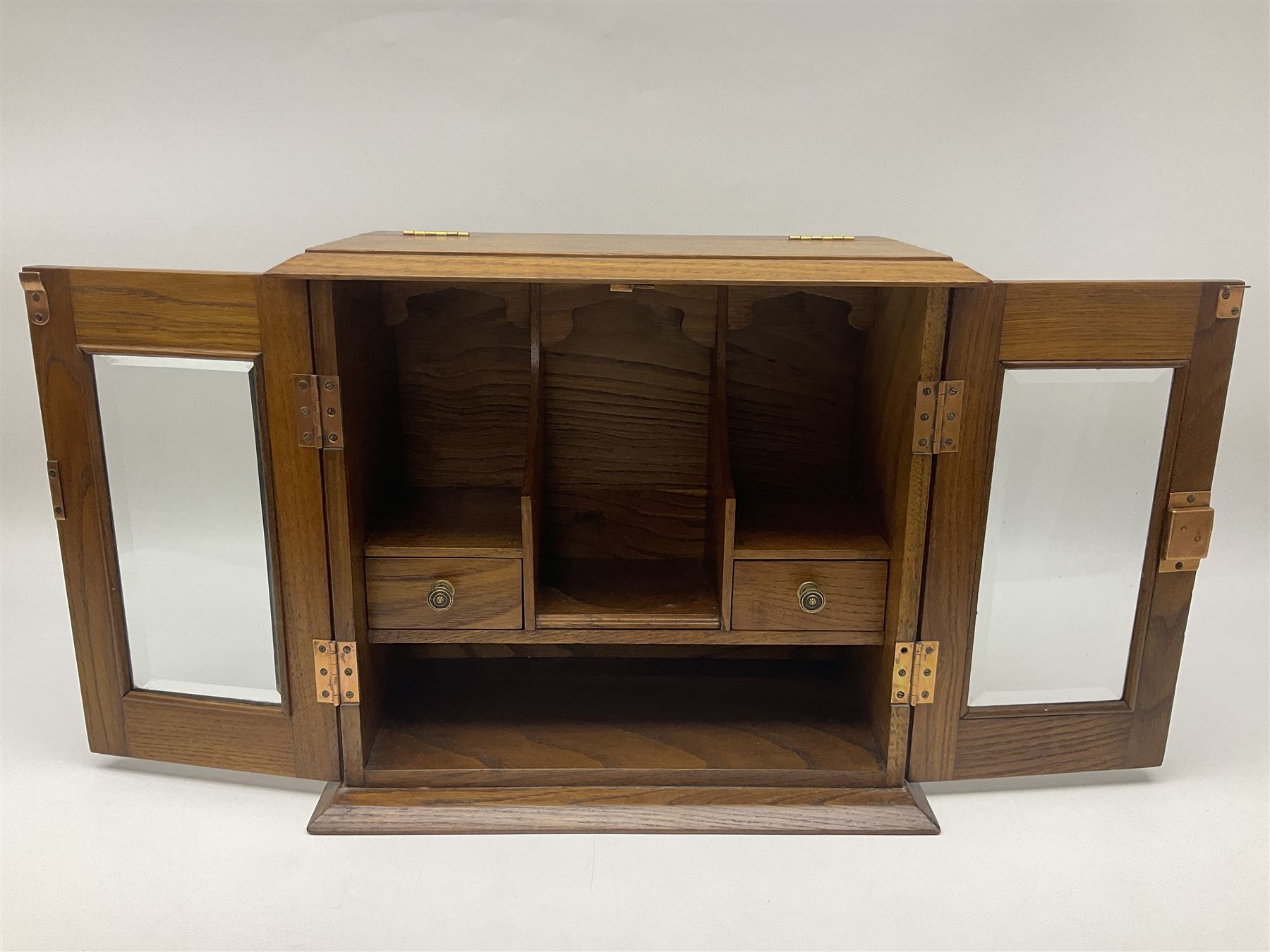 Table top oak smoker's cabinet - Image 3 of 7