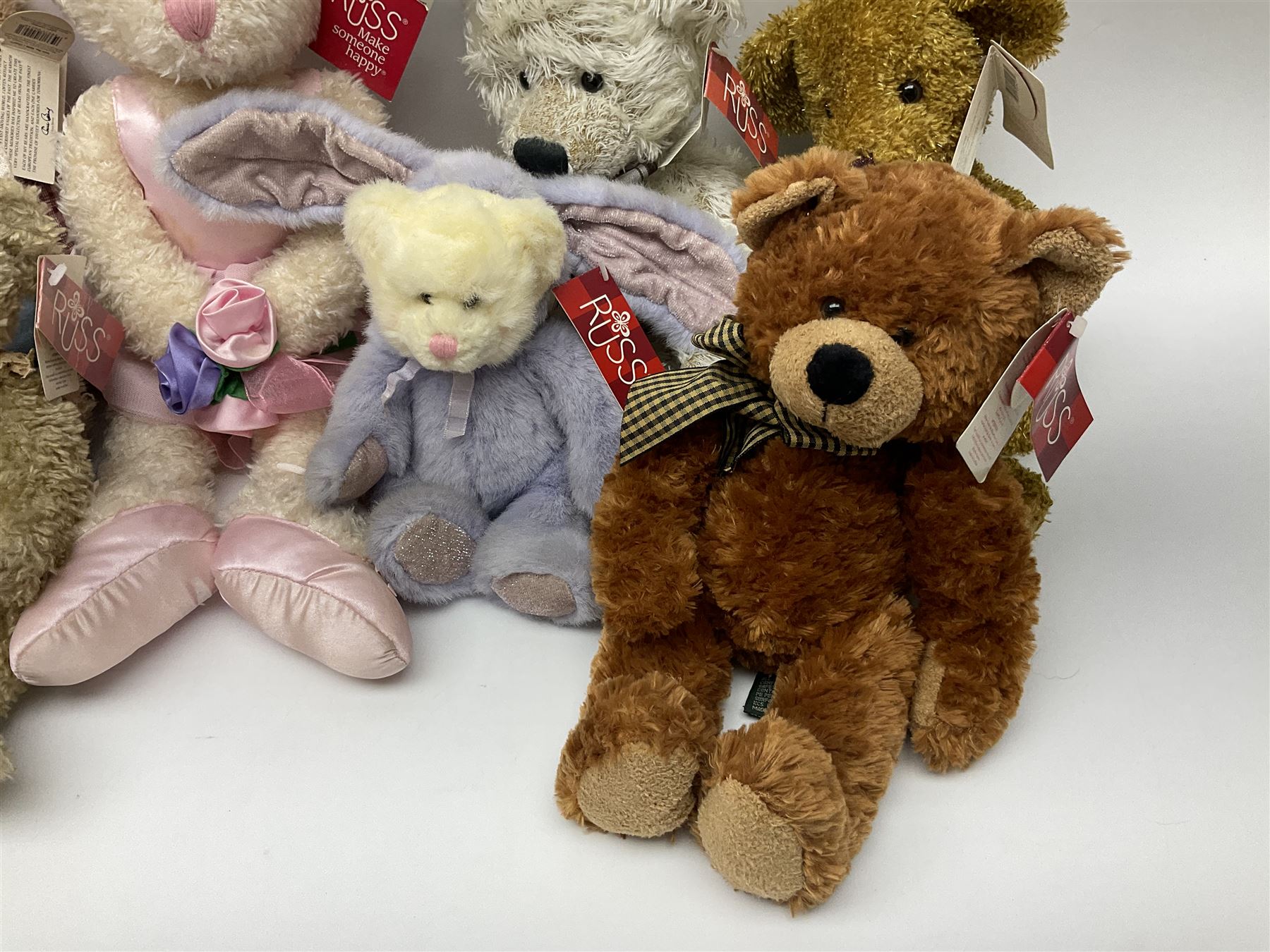 Eighteen Russ teddy bears including Ariella - Image 12 of 16