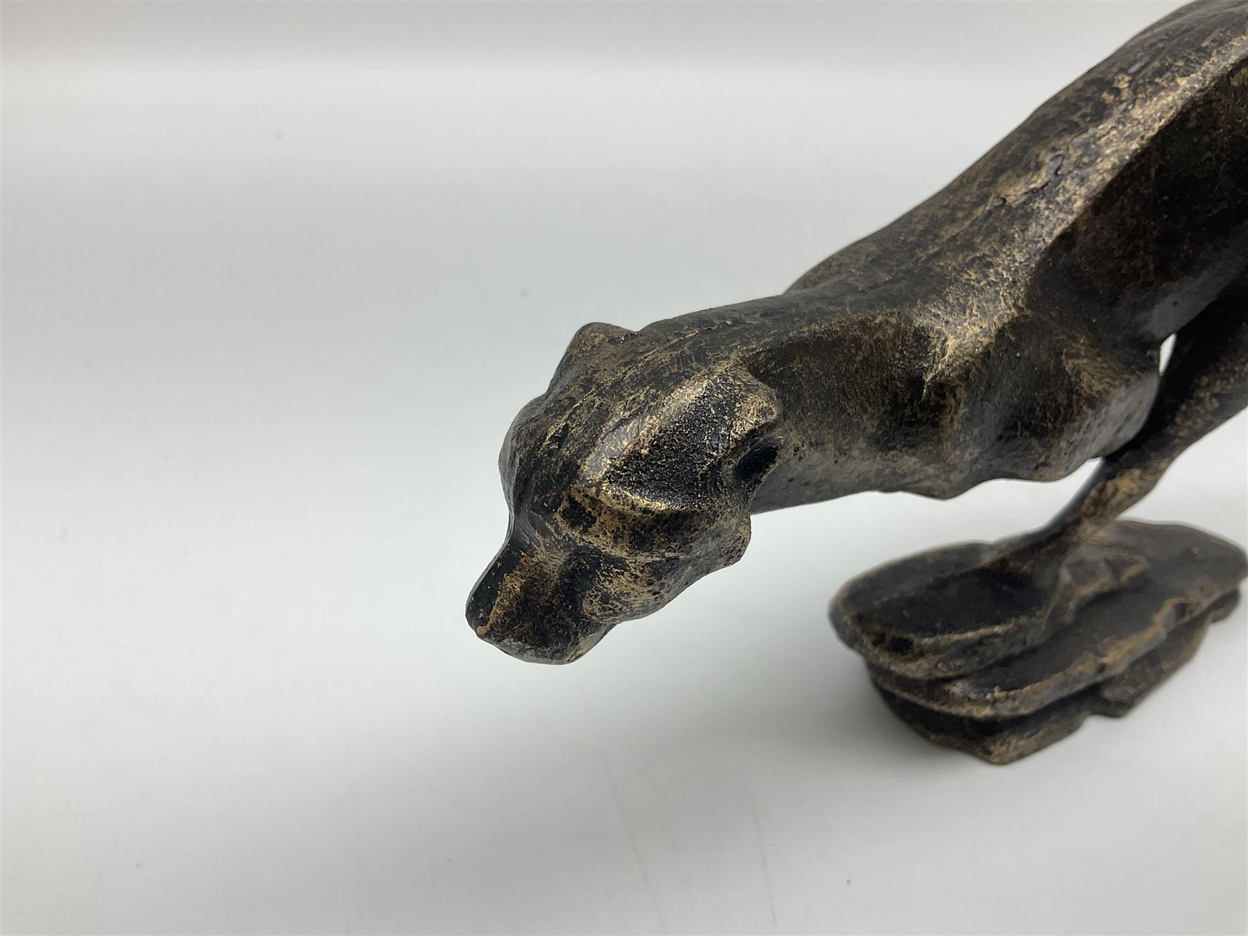 Bronzed cast iron running cheetah - Image 2 of 6