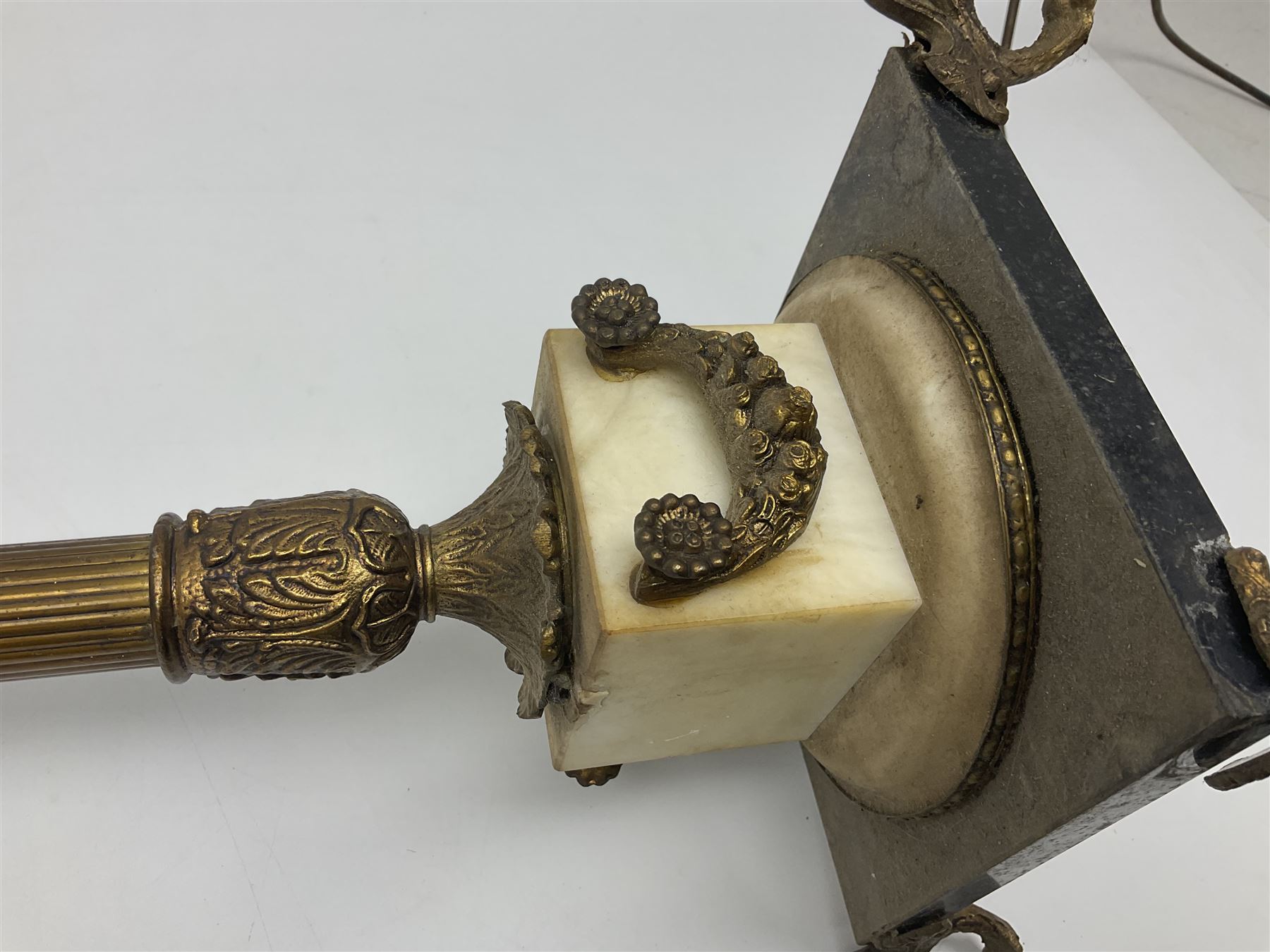 Cast brass Corinthian column design table lamp - Image 3 of 7