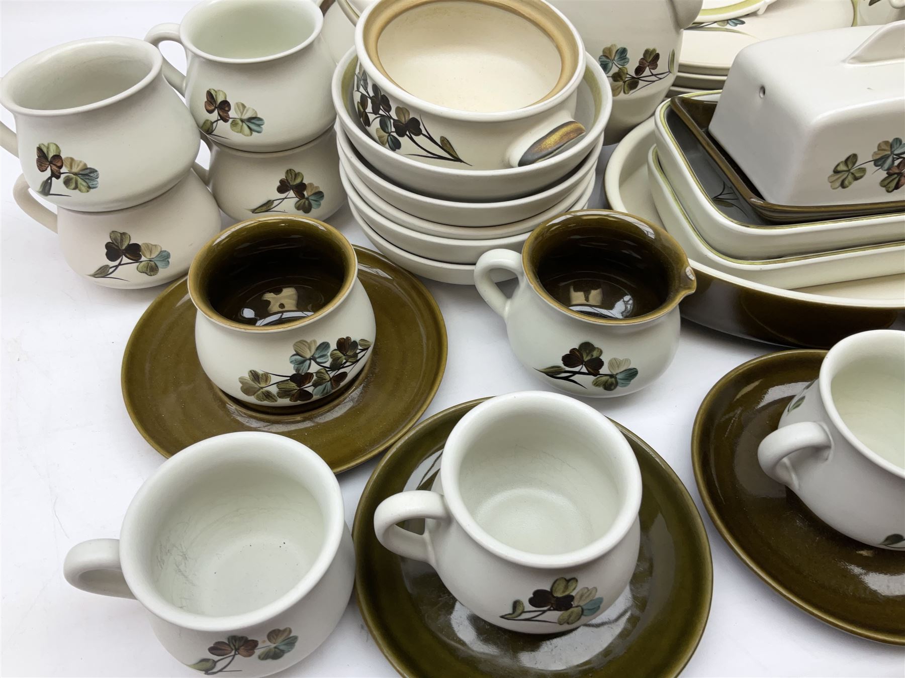 Denby Shamrock pattern part tea and dinner wares - Image 3 of 12