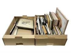 Large quantity of photograph frames