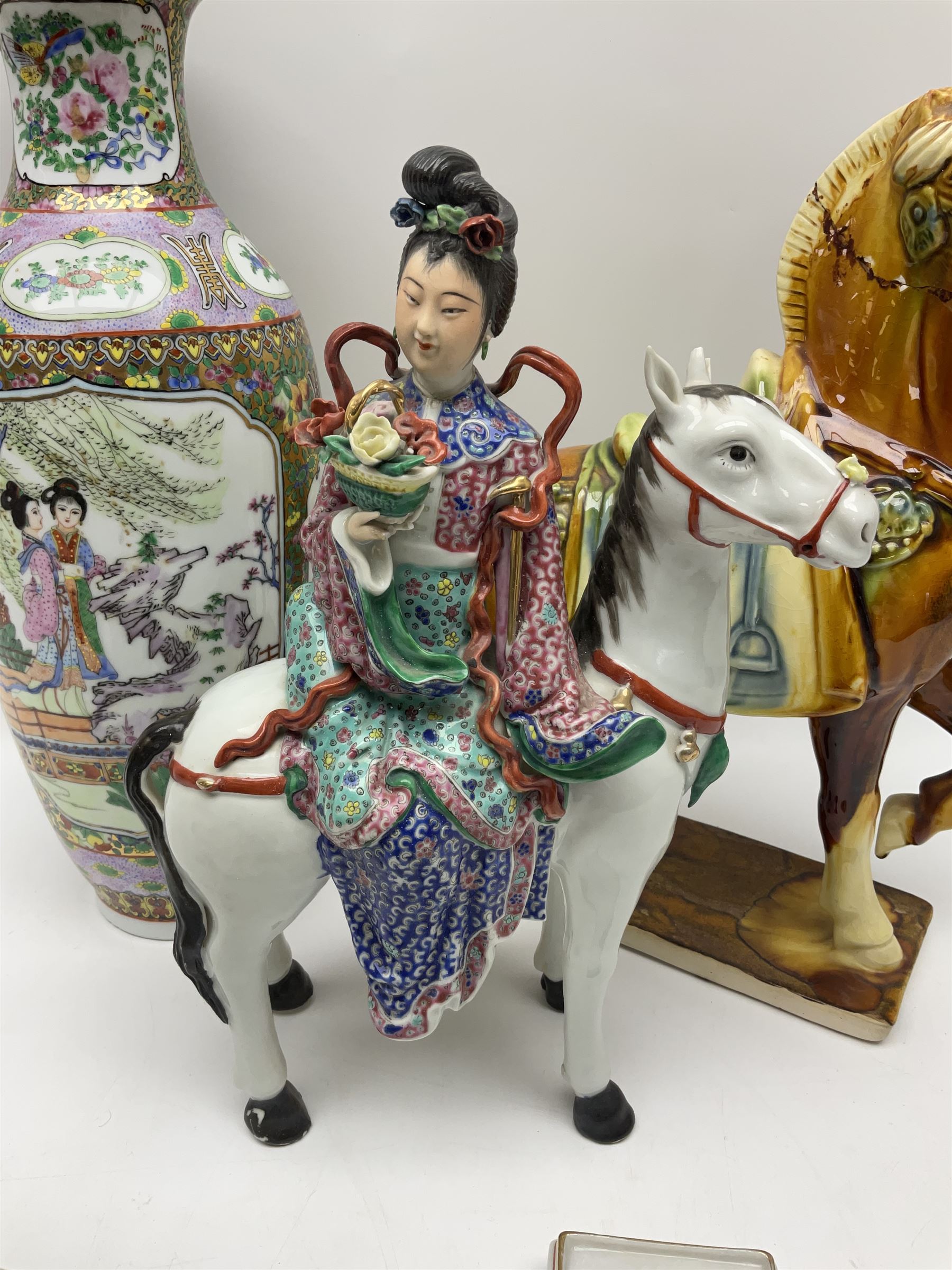 20th century Chinese figure - Image 5 of 8